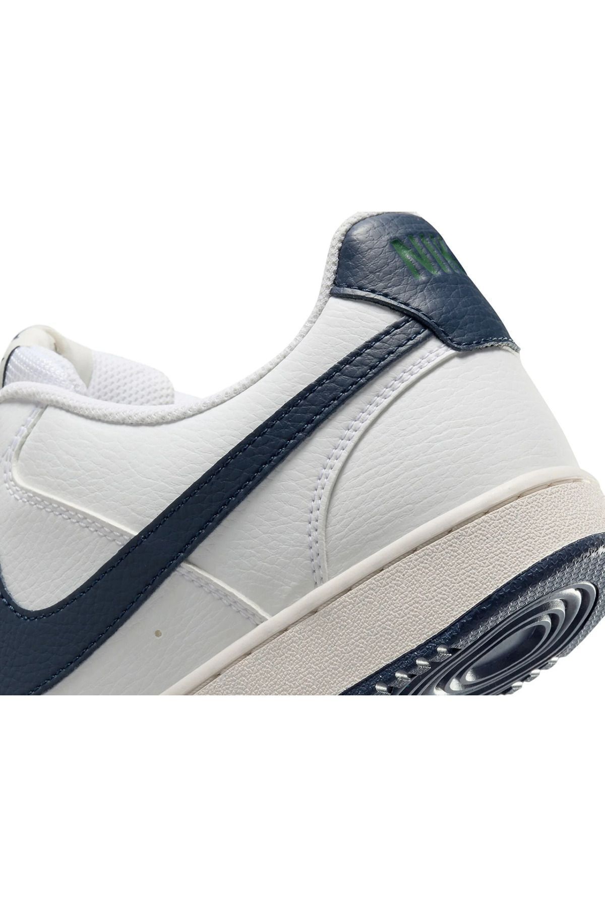 اسنیکر سفید مردانه و زنانه چشم انداز کورت LO Nike