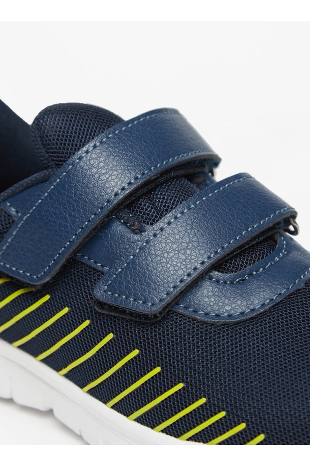 Oaklan by Shoexpress-Textured Sports Shoes with Hook and Loop Closure 5