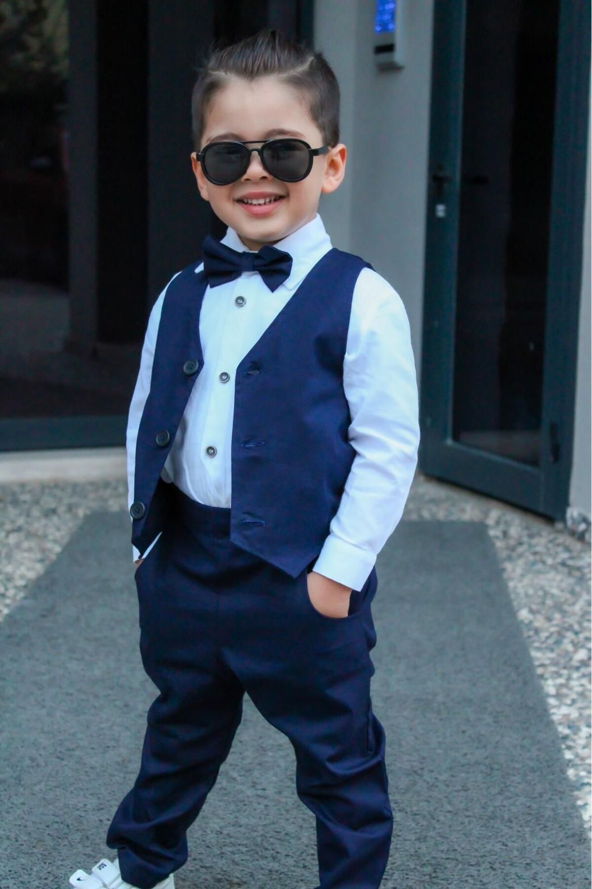 Lacivert Erkek Çocuk  Yelek Gömlek Pantalon Takımı