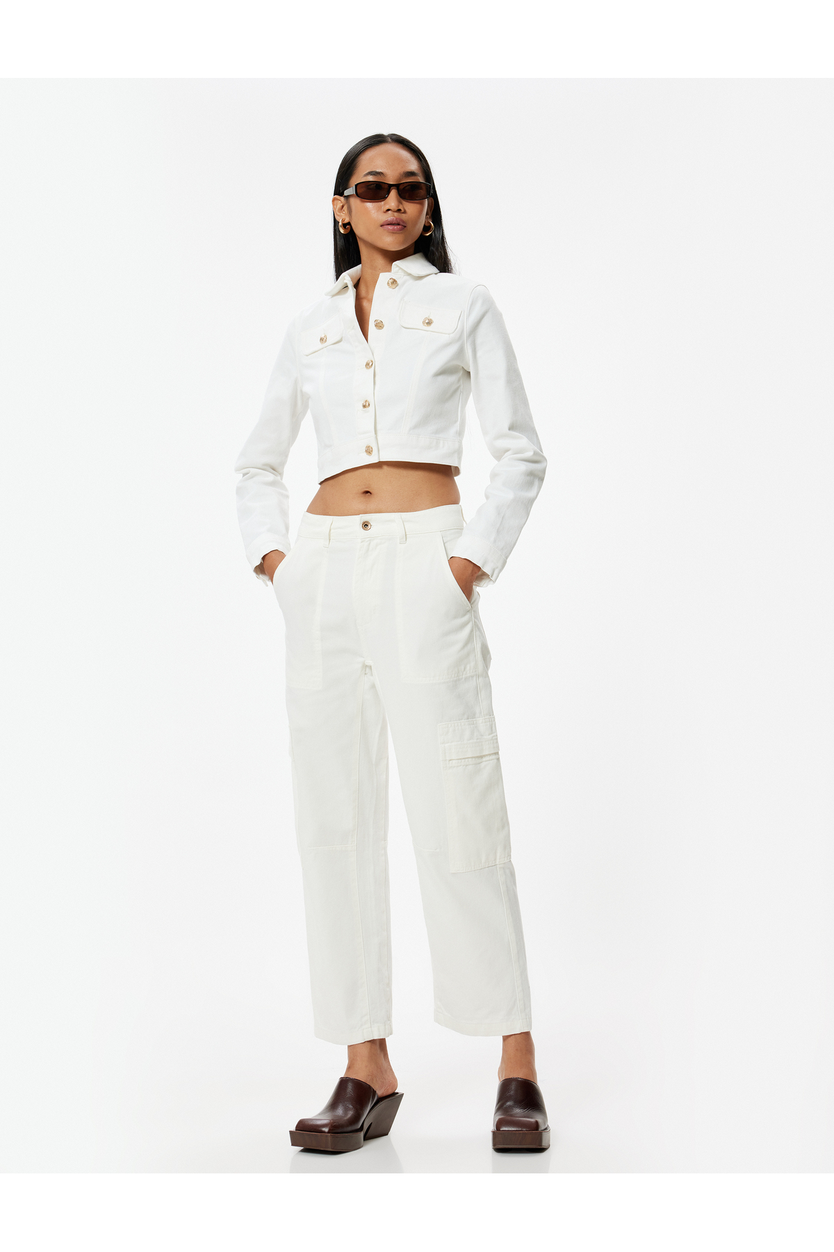 جیب شلوار جین کارگو با جزییات کمر معمولی و پا صاف پنبه ای