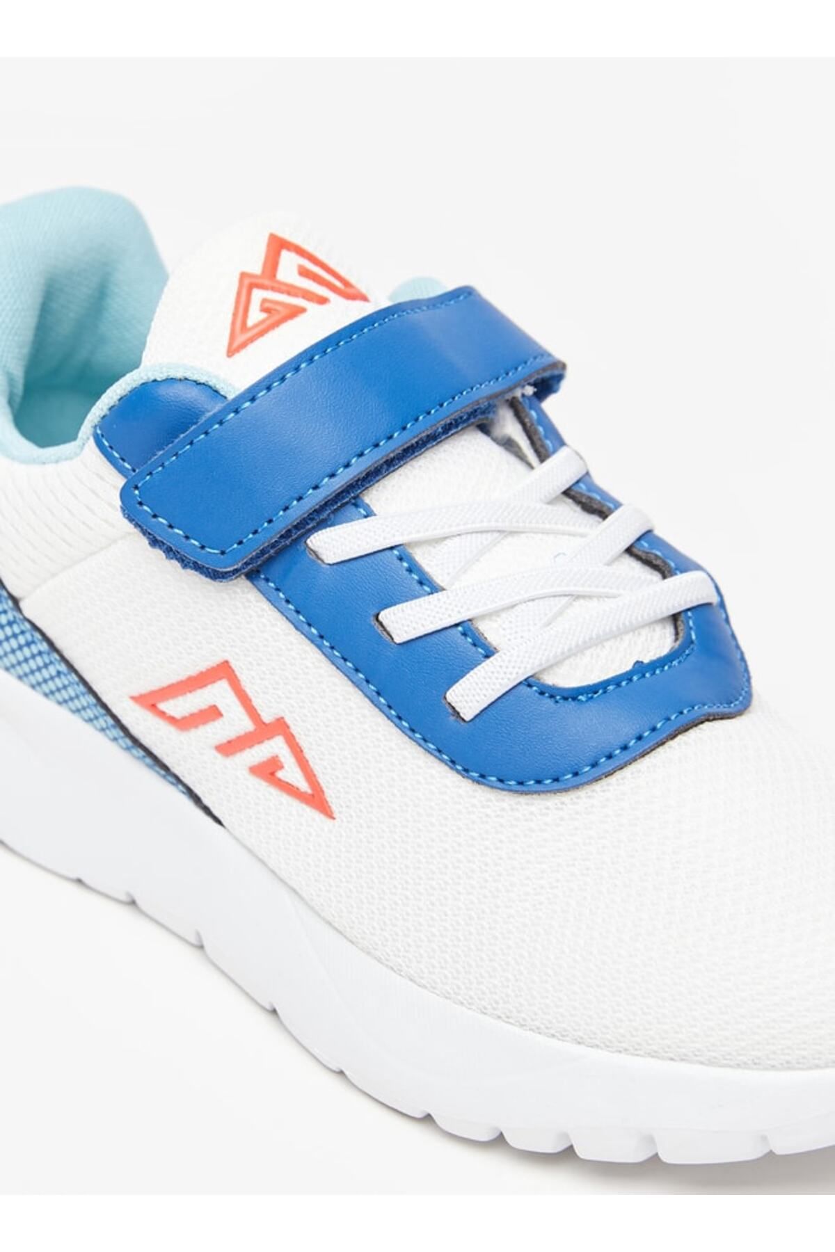 Oaklan by Shoexpress-Textured Sports Shoes with Hook and Loop Closure 5