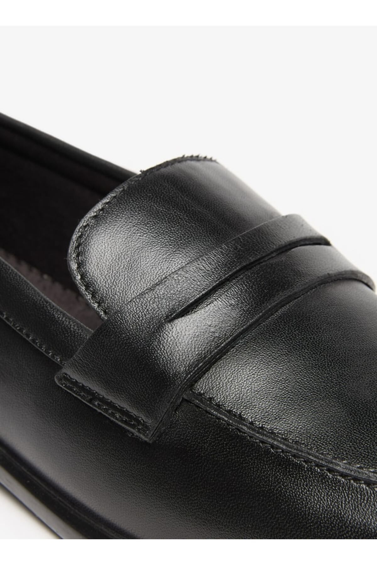 LBL by Shoexpress-Solid Slip-On Loafers 5