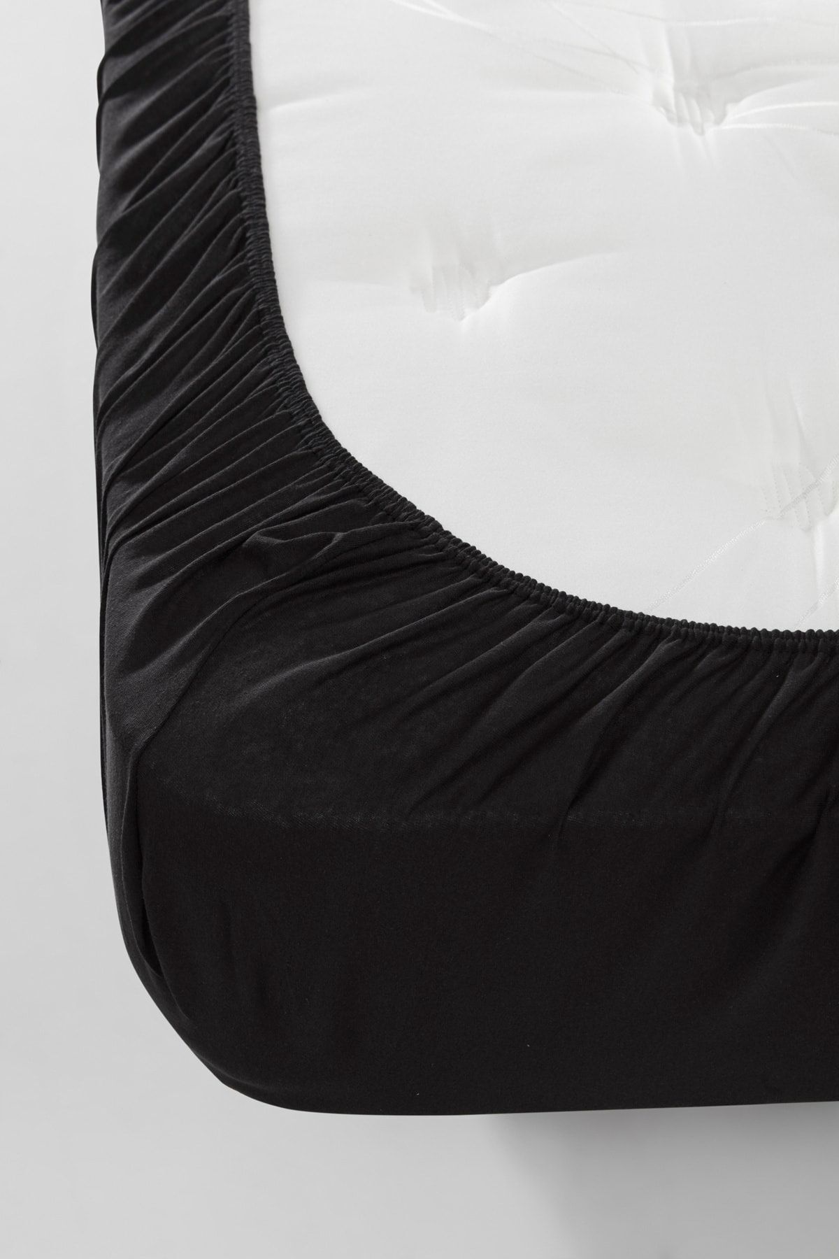 Eponj Home-Double Elastic Sheet and Pillowcase - Basic Black 4