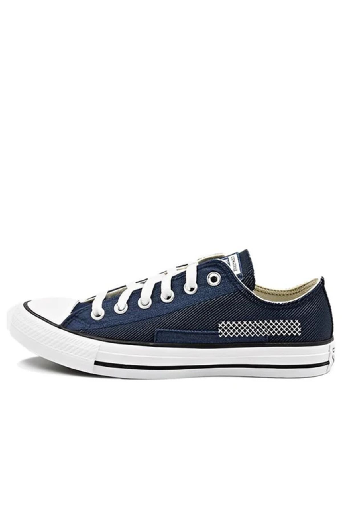 converse-Chuck Taylor All Star - Comfortable and Stylish Sneakers 1