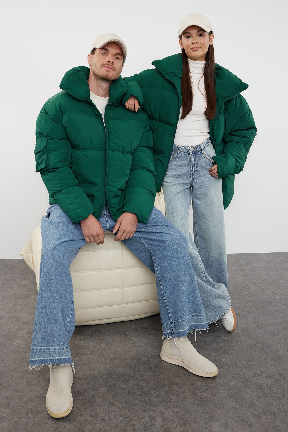 Trendyol Collection Zielony Płaszcz Zimowy Unisex O Swobodnym Kroju - Unisex - S