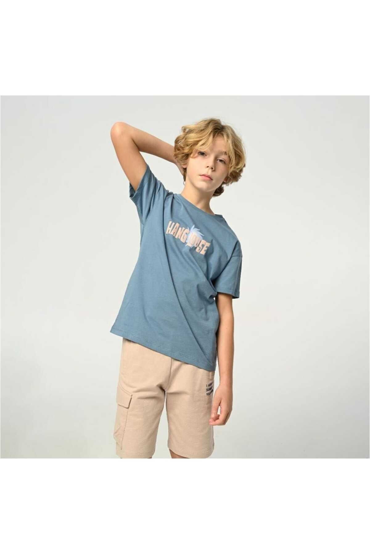 Çikoby-Boy's T-Shirt and Cargo Pocket Shorts Set - Embossed Text Detail 3