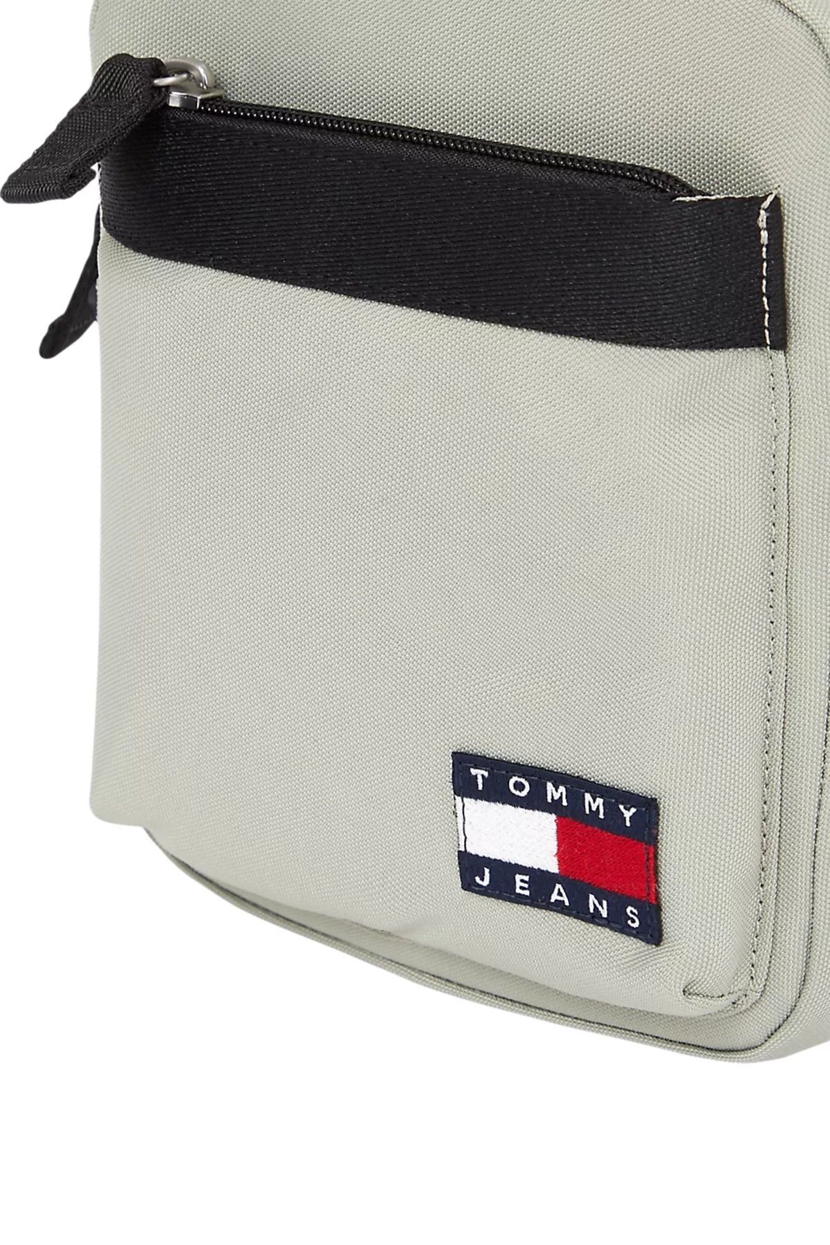 کیف شانه ای خاکستری مردانه گزارشگر روزانه TJM Tommy Hilfiger