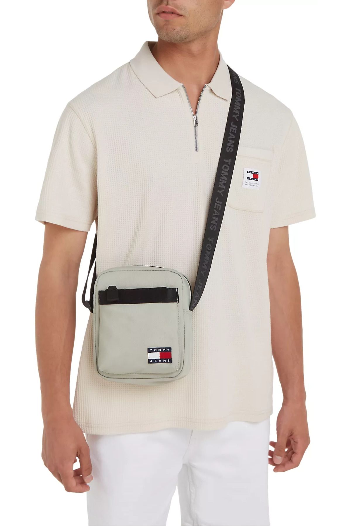 کیف شانه ای خاکستری مردانه گزارشگر روزانه TJM Tommy Hilfiger
