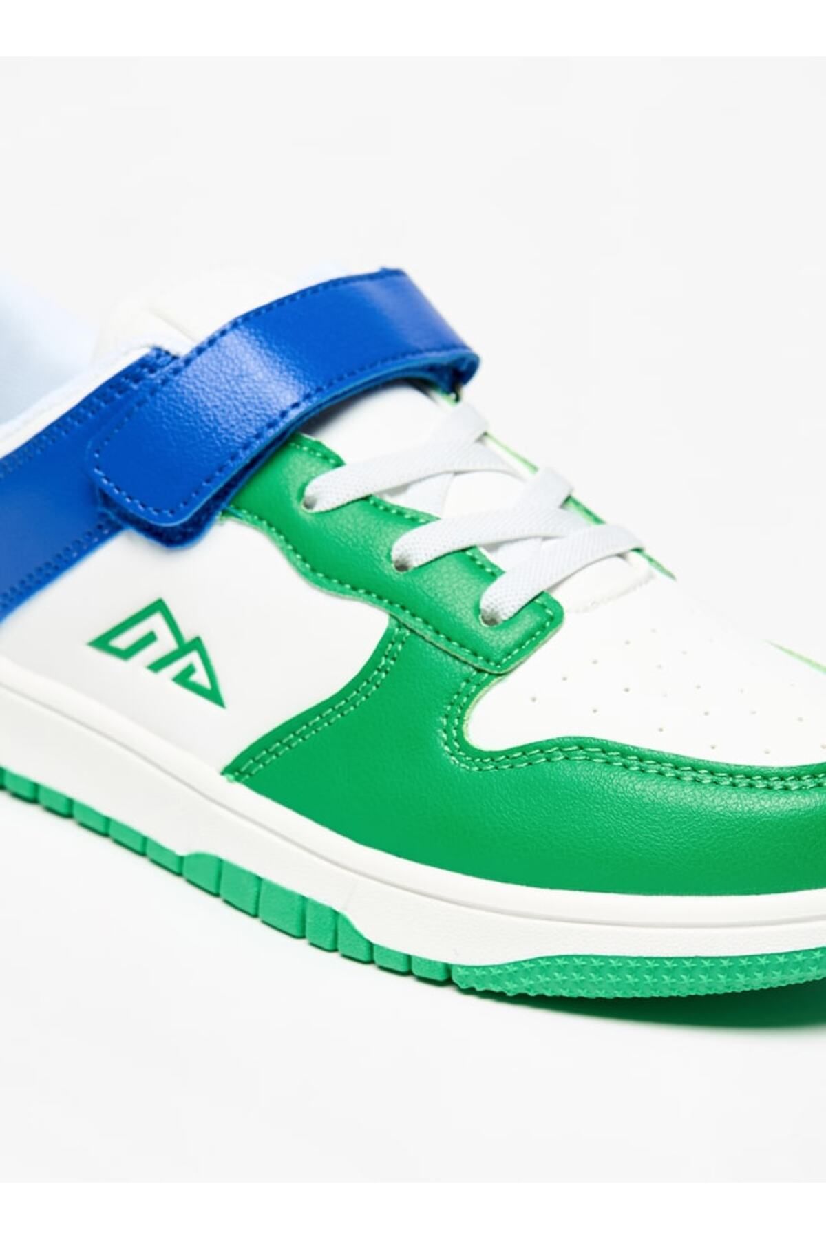 Oaklan by Shoexpress-Panelled Sports Shoes with Hook and Loop Closure 5