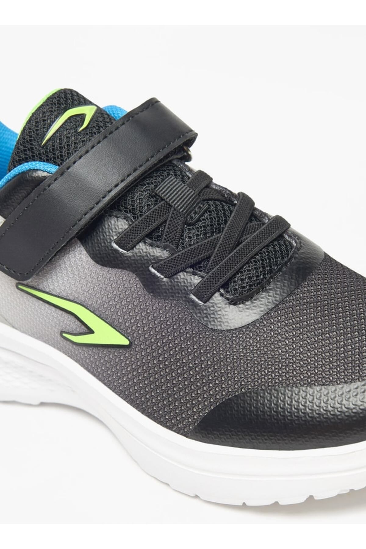 Dash-Textured Walking Shoes with Hook and Loop Closure 5