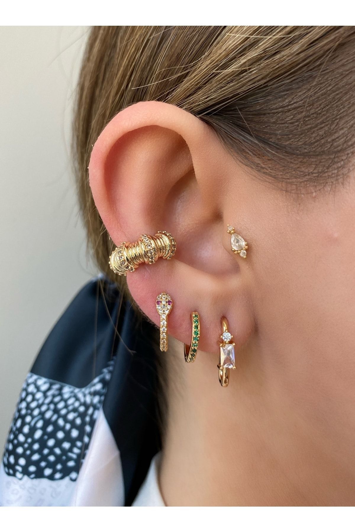 Boğumlu Taşlı Pirinç Üzeri Kaplama Kıkırdak Küpe ( Earcuff )