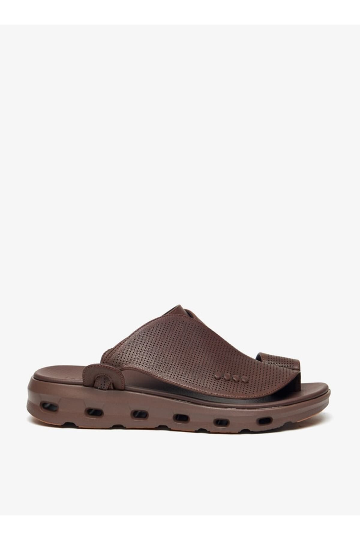 Le Confort-Textured Slip-On Arabic Sandals with Toe Loop 3