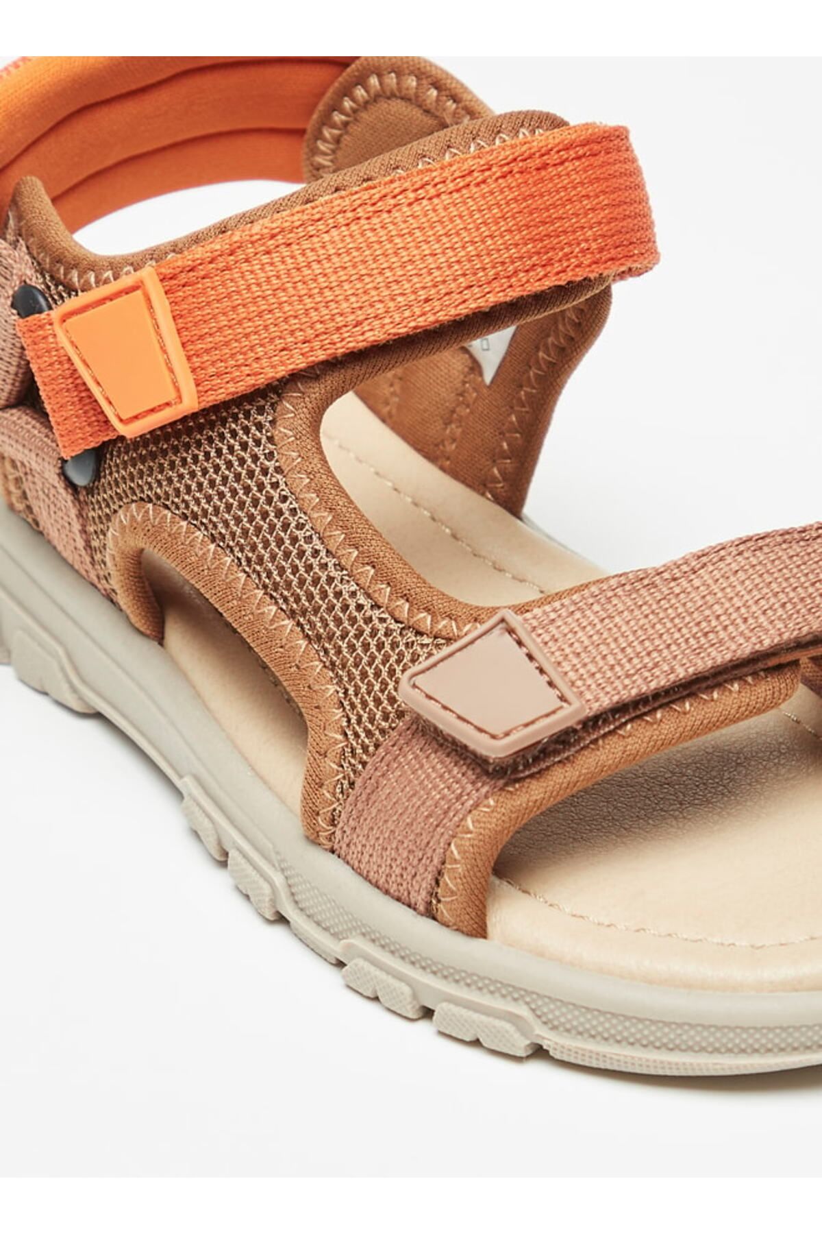 Mister Duchini-Textured Floaters with Hook and Loop Closure 5