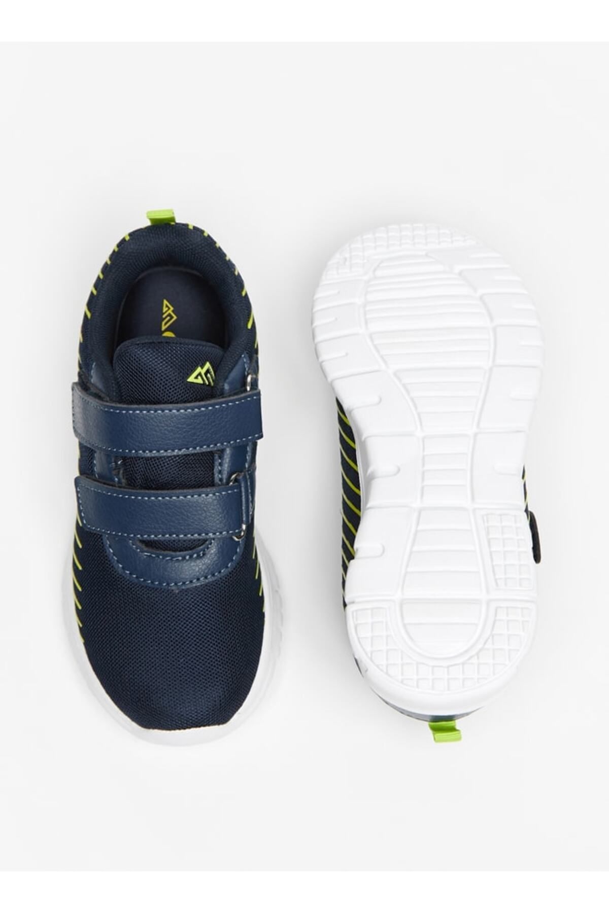Oaklan by Shoexpress-Textured Sports Shoes with Hook and Loop Closure 4