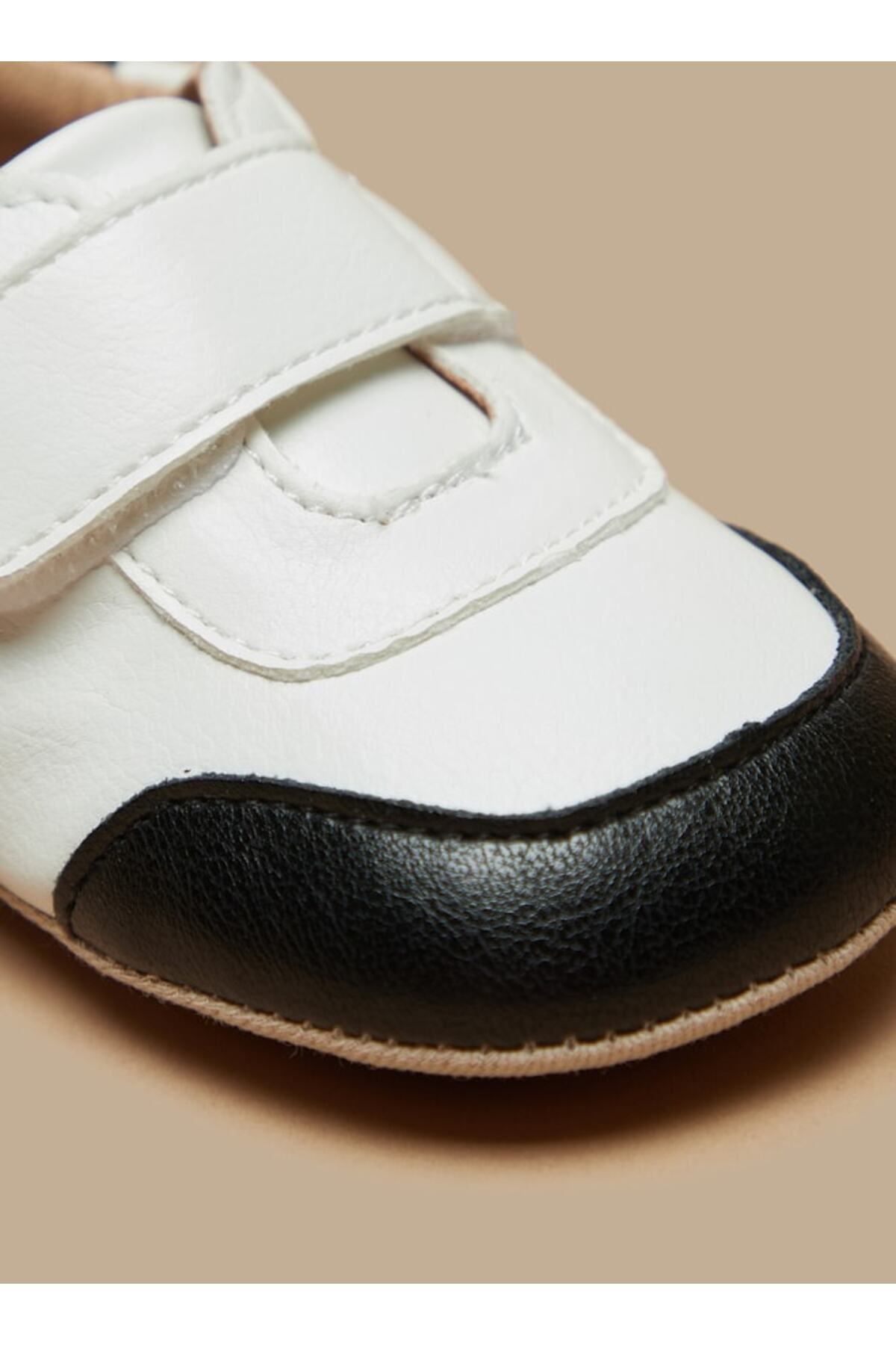 Barefeet-Colourblock Booties with Hook and Loop Closure 5