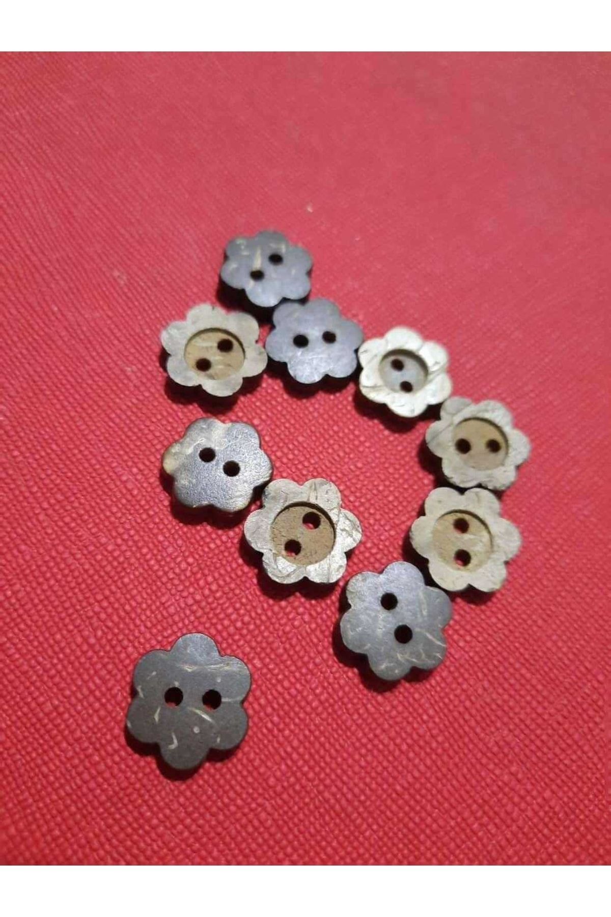Natural Wood Flower Coconut Button 1.5 Cm 1 Pack 10 Pieces