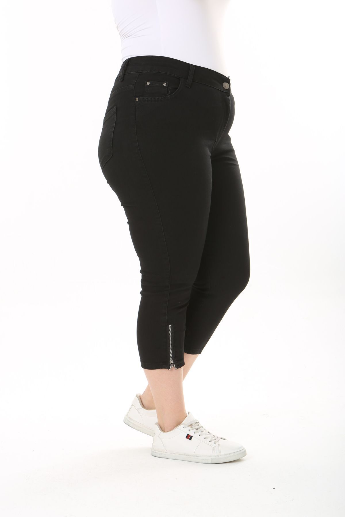 EYLÜL BUTİK  Kadın Kemerli Kot Kapri