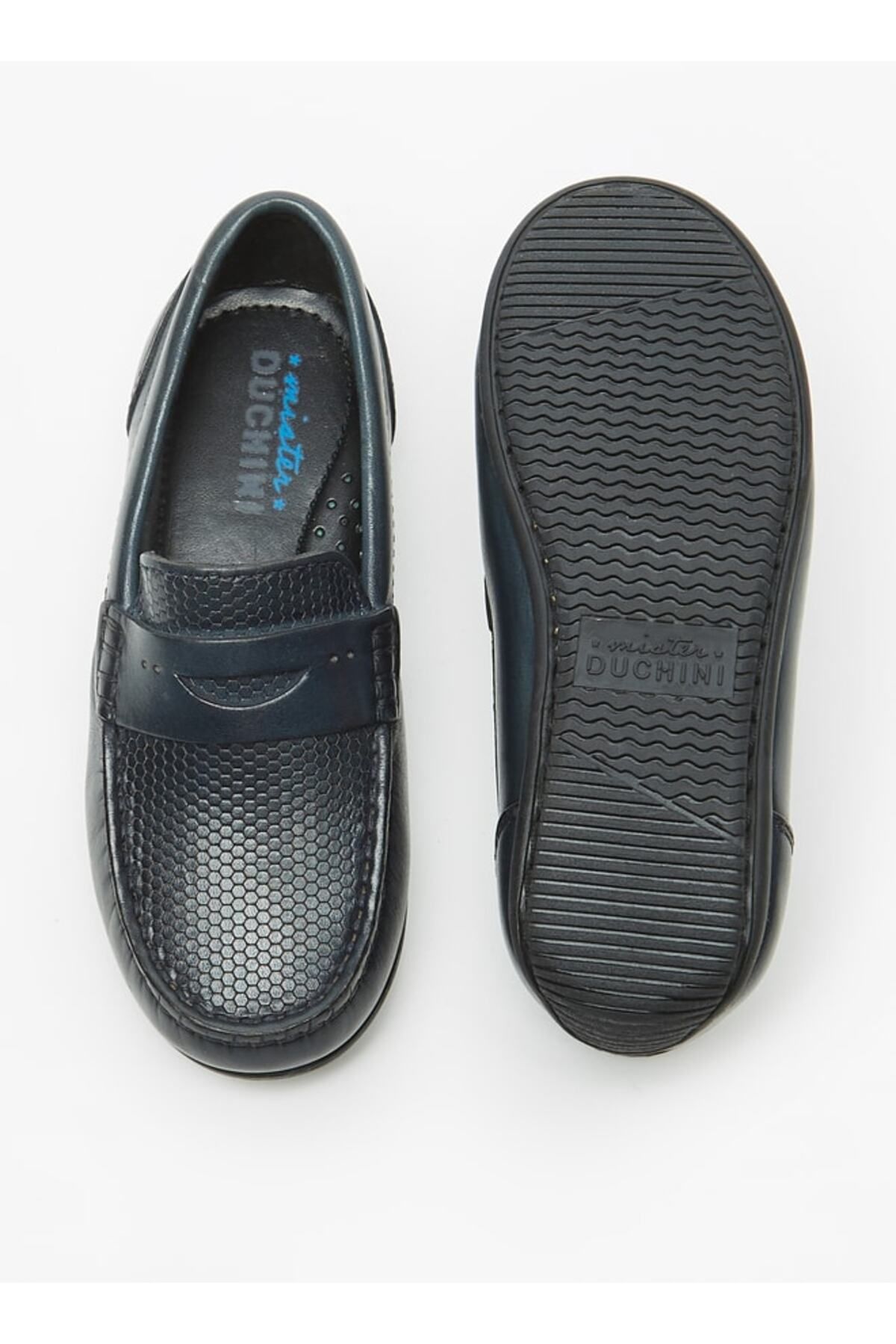 Mister Duchini-Textured Slip-On Moccasins with Cushioning 4