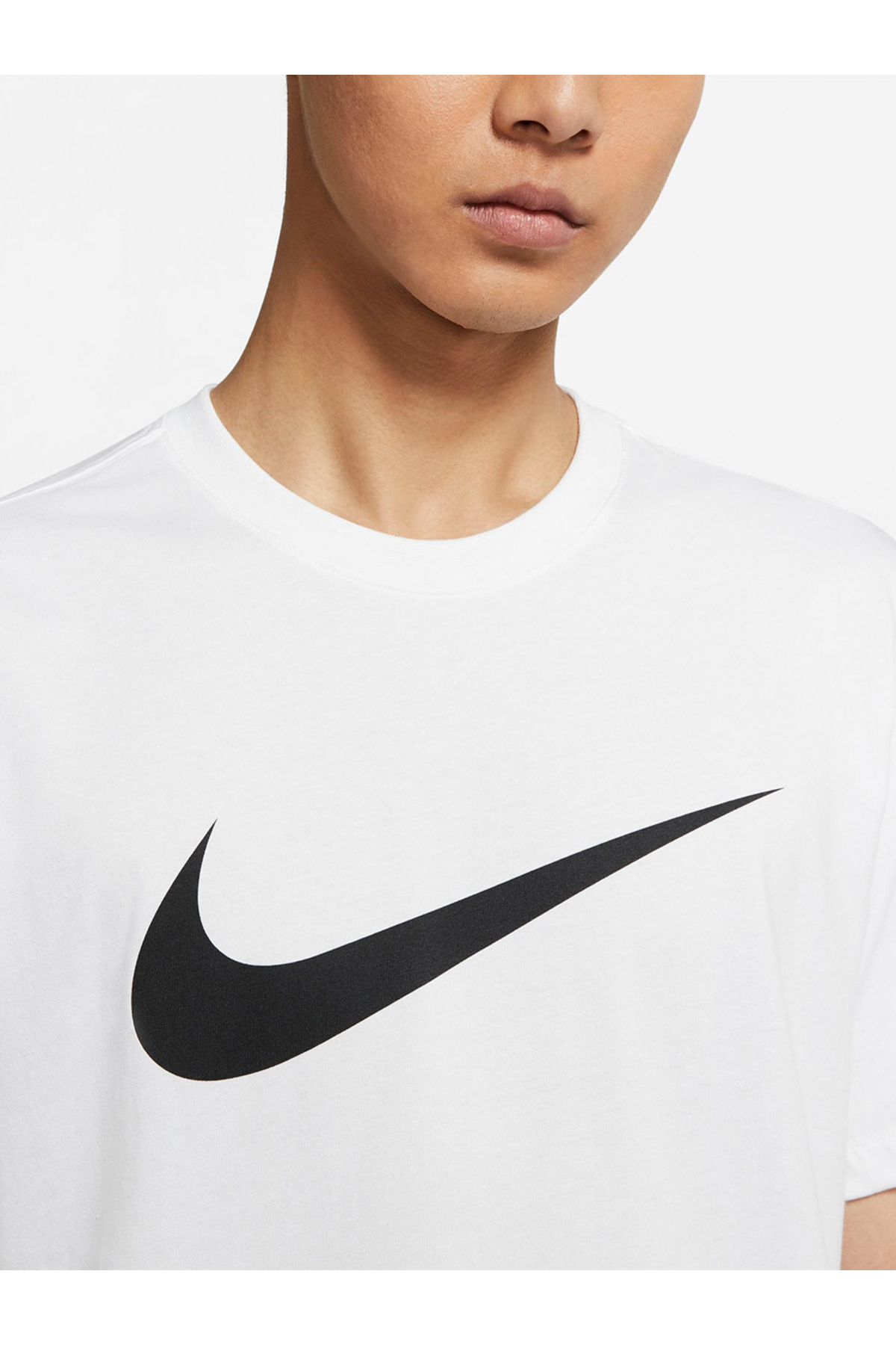 تی شرت ورزشی نایکی مردانه پنبه ای سفید بیسیک طرح دار Regular/رگولار    آستین کوتاه شیک/شبانه | Nike TYC866B5444D5E1409 VN - تصویر 4