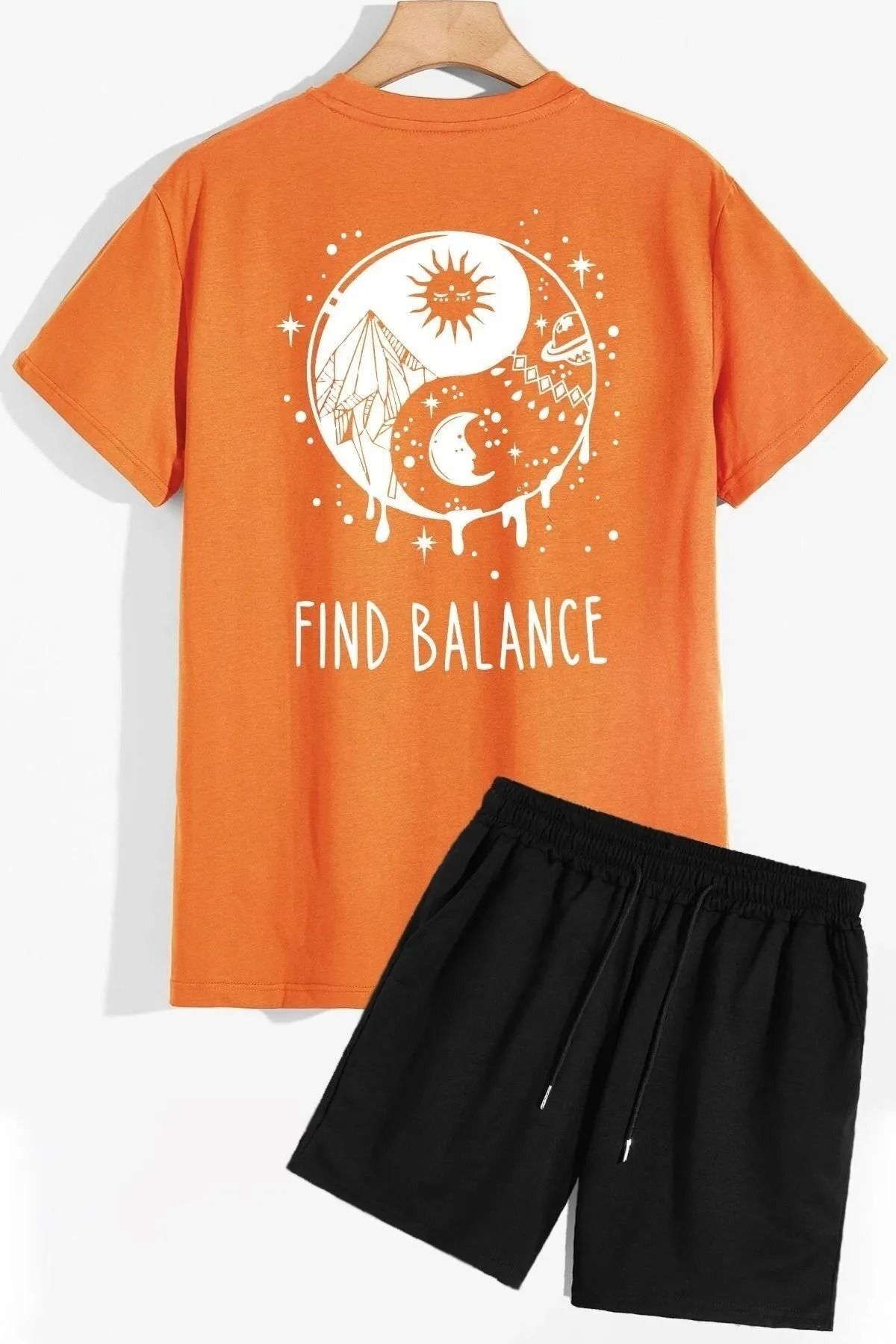 SIRT BASKLI EŞOFMAN TAKIMI - ŞORT T-SHIRT TAKIM