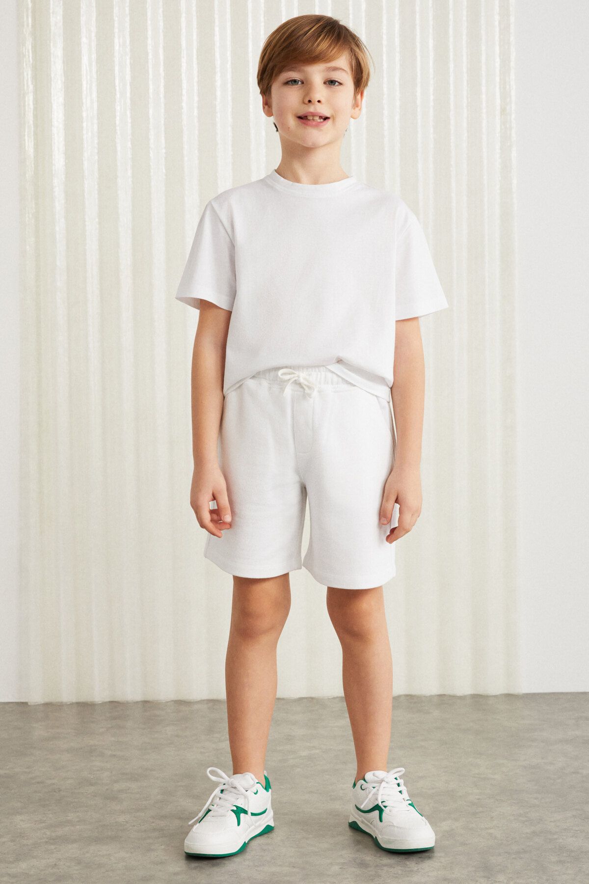 complete the look image