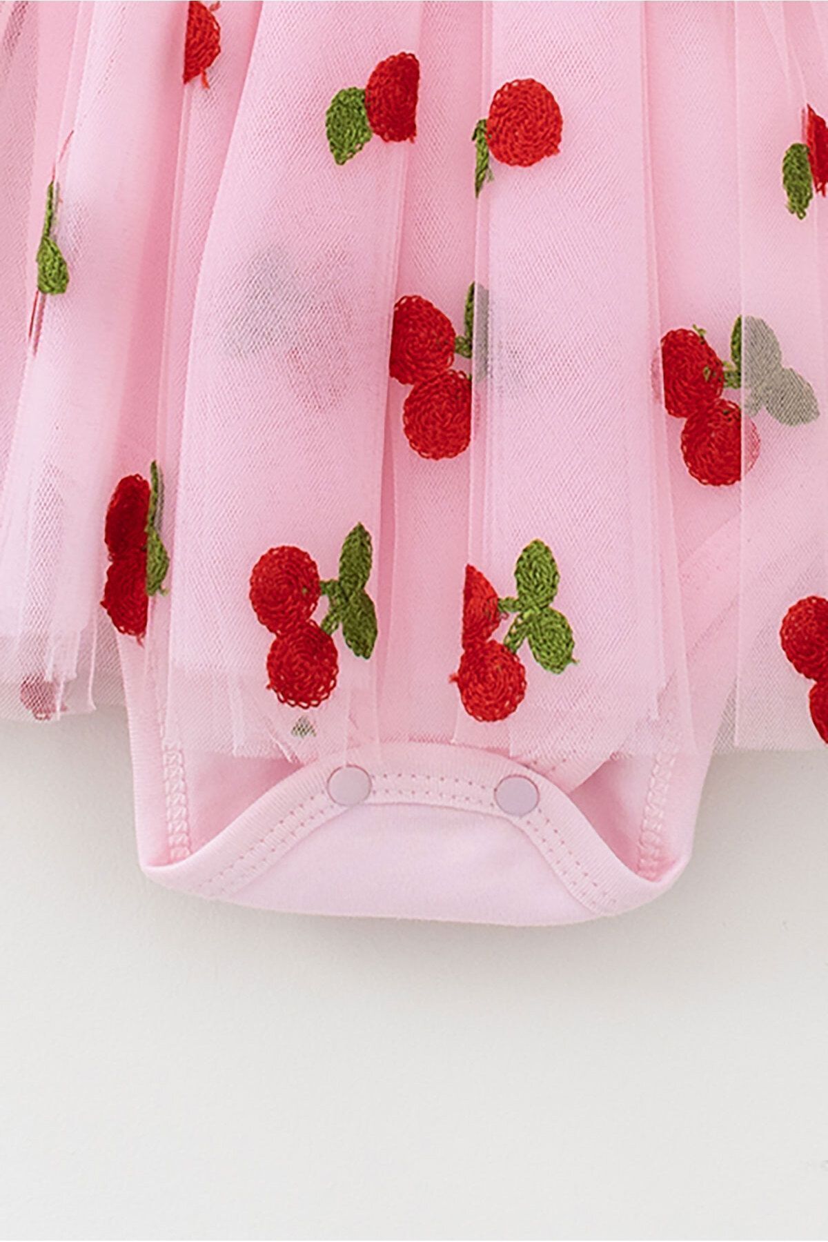 Beniizle Kiraz Detaylı Tüllü Çıtçıtlı Zıbın Elbise (%100 Pamuk) fotoğrafı 2 (önizleme)