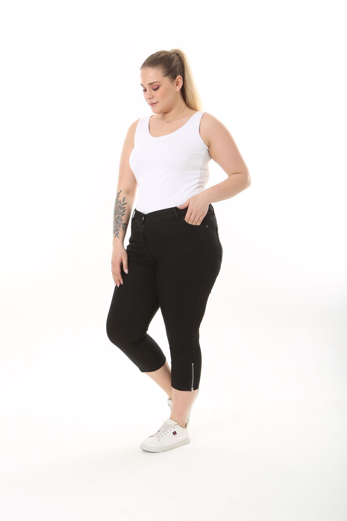 EYLÜL BUTİK  Kadın Kemerli Kot Kapri - Görsel 5