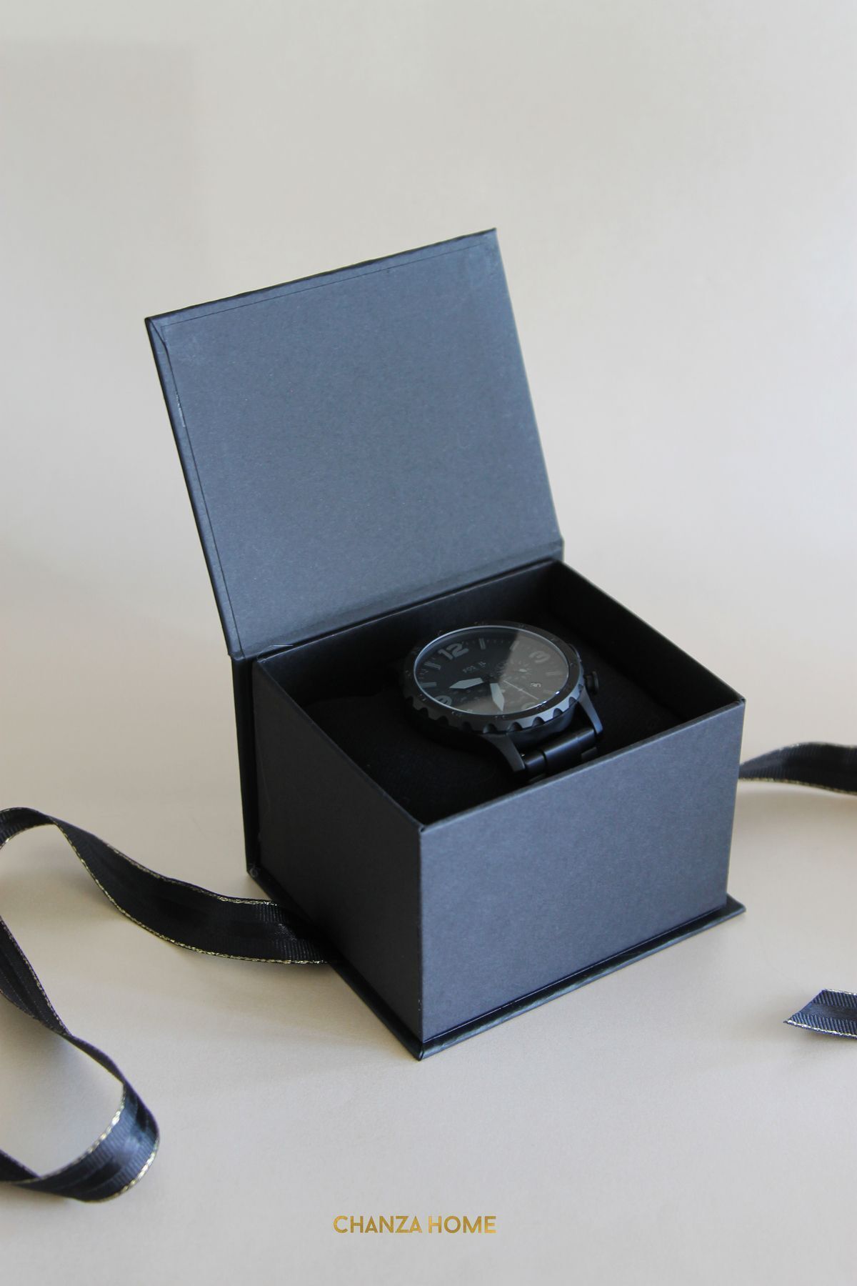 CHANZA HOME Siyah Sert Kaliteli Yastıklı Saat Kutusu Kurdeleli Saat Kutusu ( Boş Saat Kutusu )