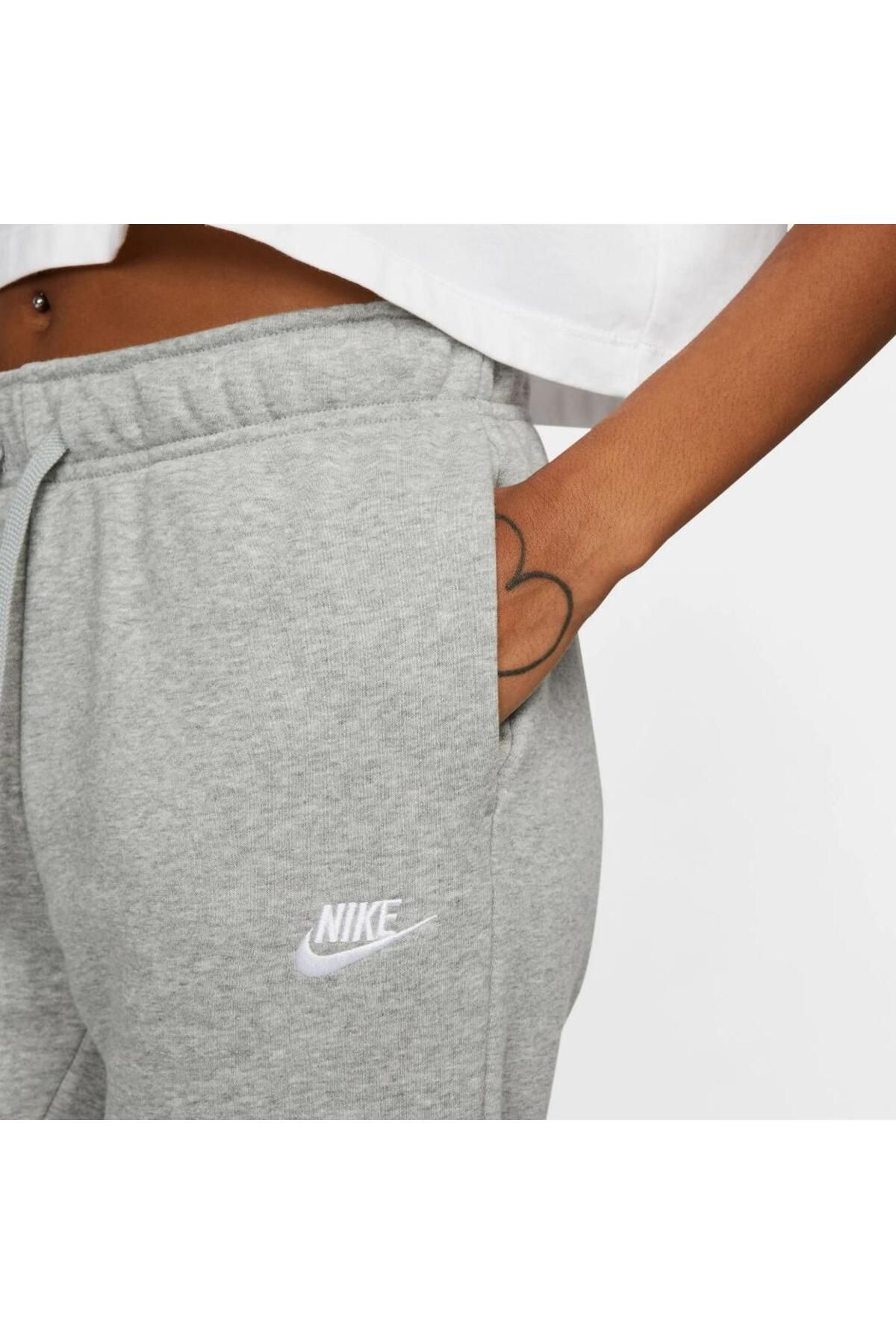 Nike Kad n Gunluk E ofman Alt Sportswear Club Fleece DQ5191 063 Gri Fiyat Yorumlar Trendyol
