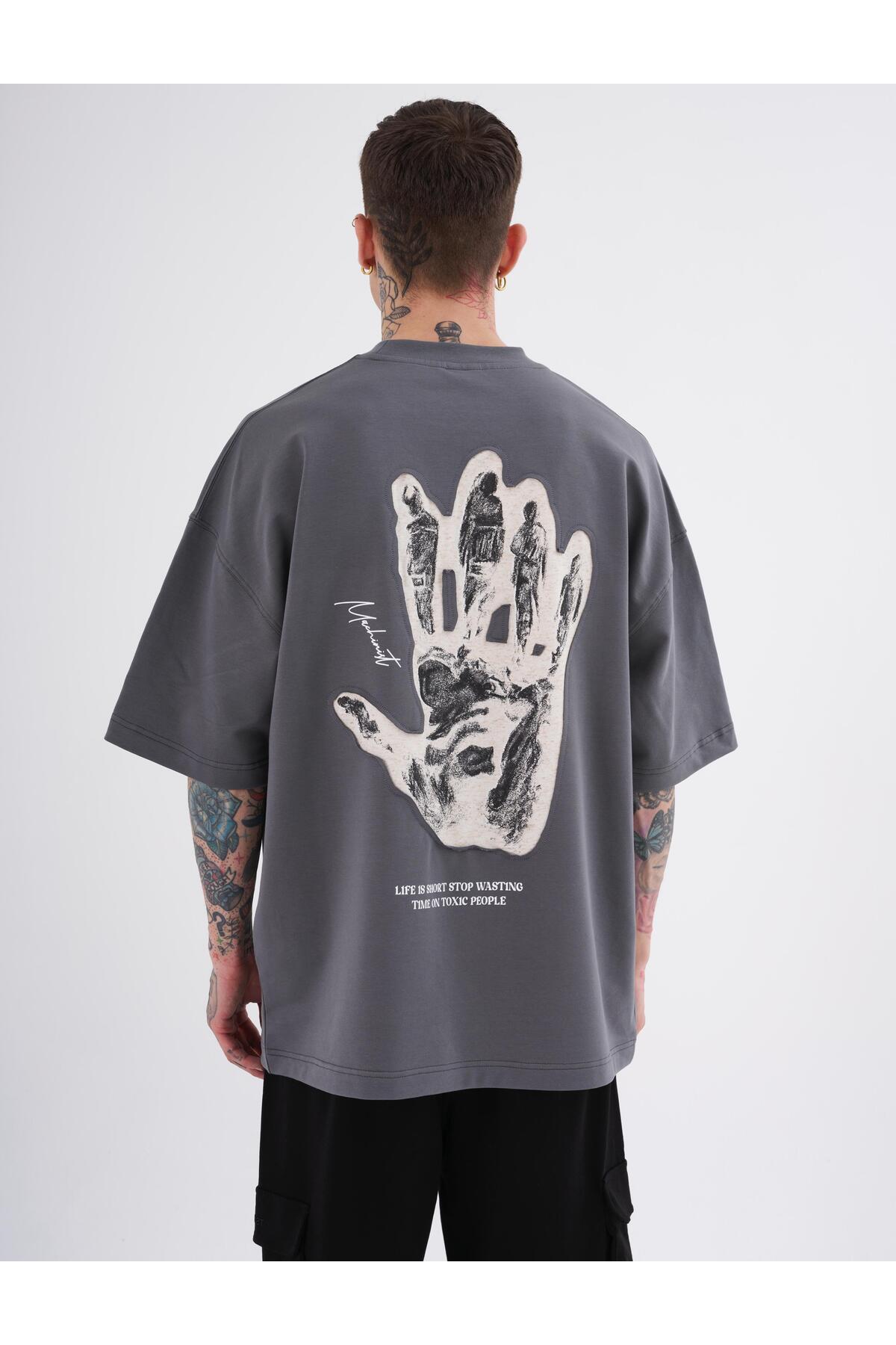 تیشرت قهوه ای سایز بزرگ چاپ شده با افراد سمی مردانه