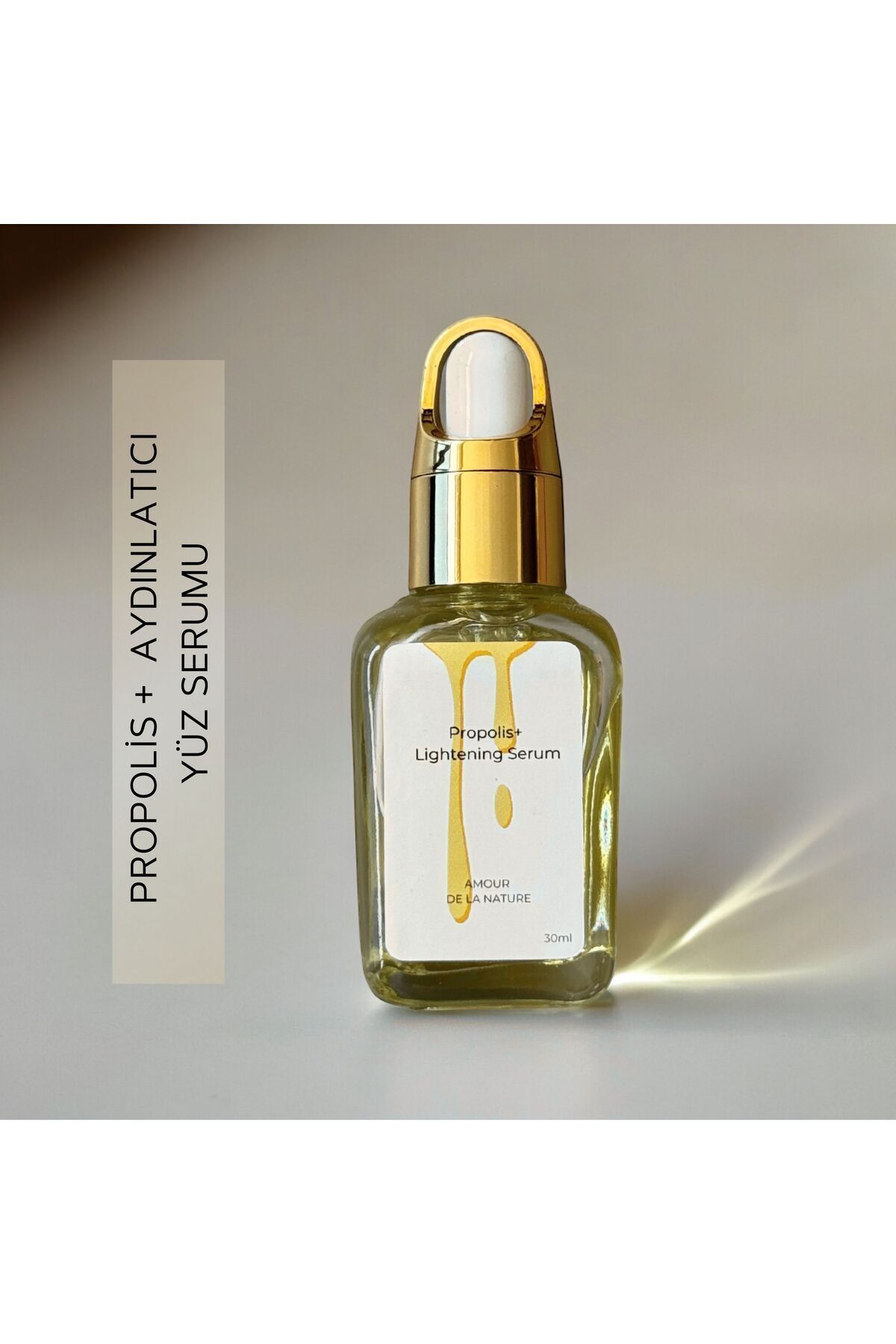 سرم پوست PROPOLIS ILLUMENTATING FACE SERUM 30ML AMOUR DE LA NATURE