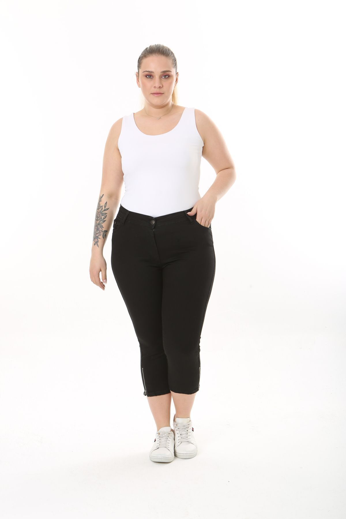 EYLÜL BUTİK  Kadın Kemerli Kot Kapri - Görsel 6