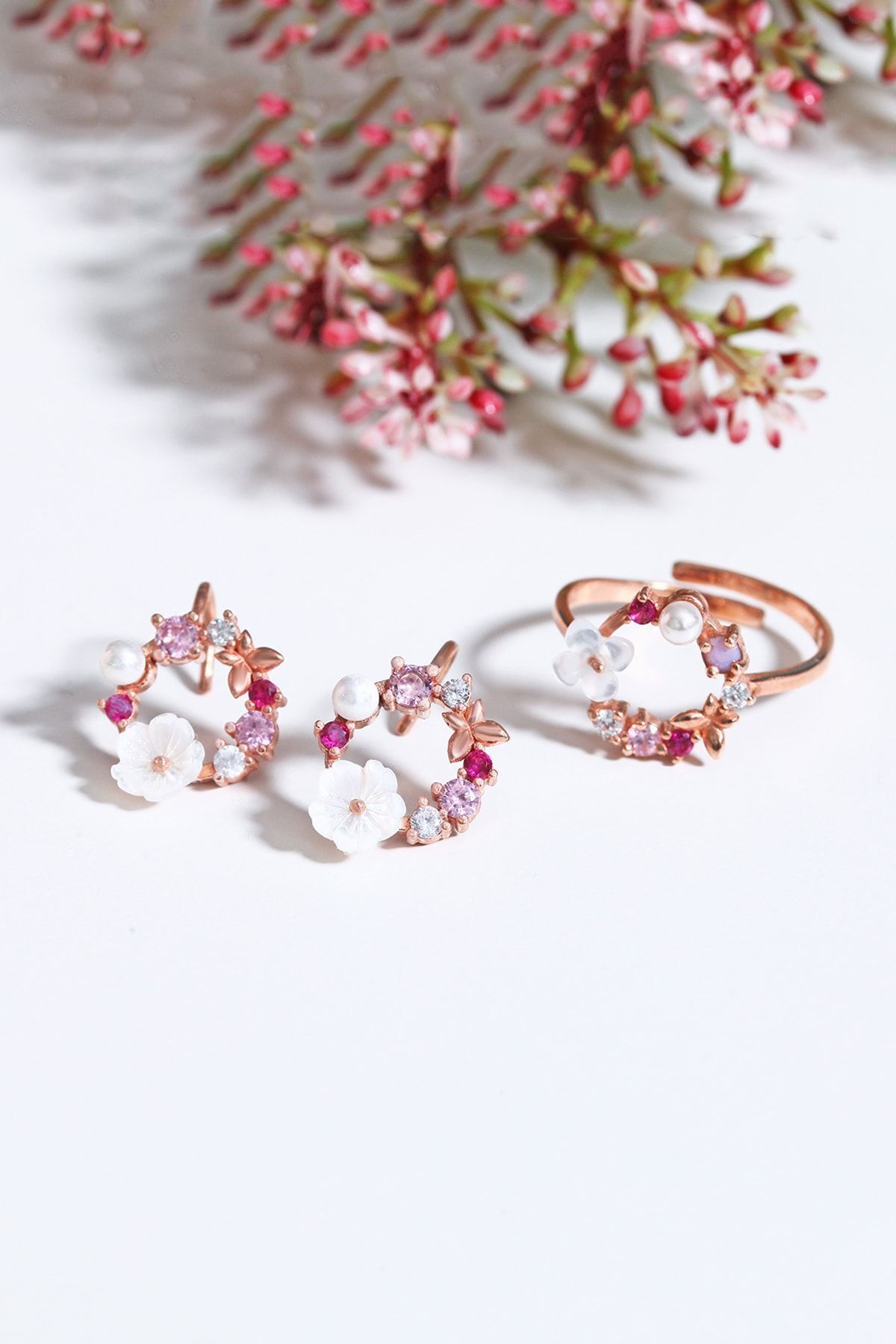 Sahira Jewelry Orkide Ve Renkli Taşlı Küpe Ve Yüzük 14 K Rose Altın Kaplama Kadın Set