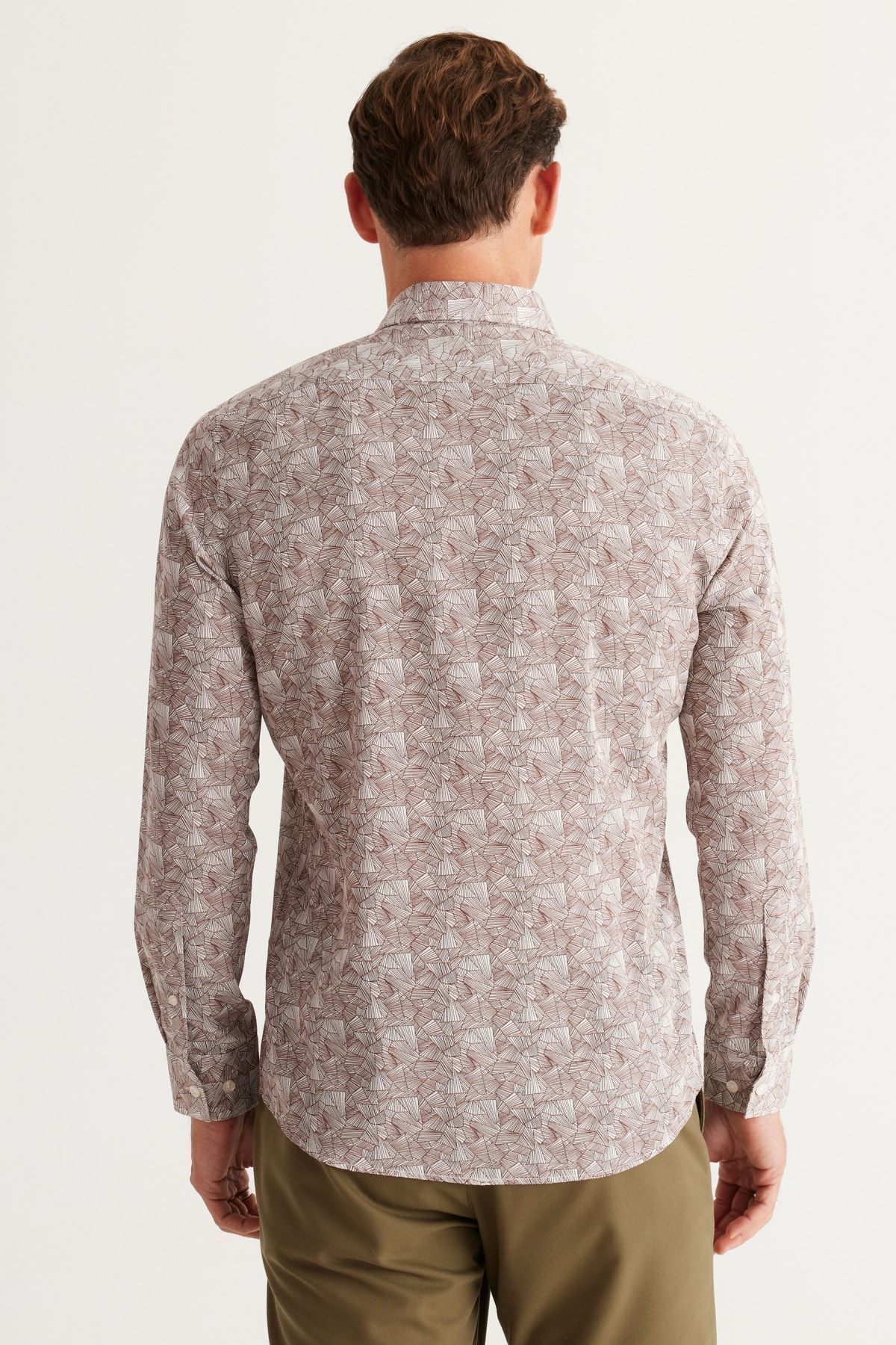AC&Co / Altınyıldız Classics-Pánská hnědá bavlněná košile Slim Fit Slim Fit se skrytým límečkem 5