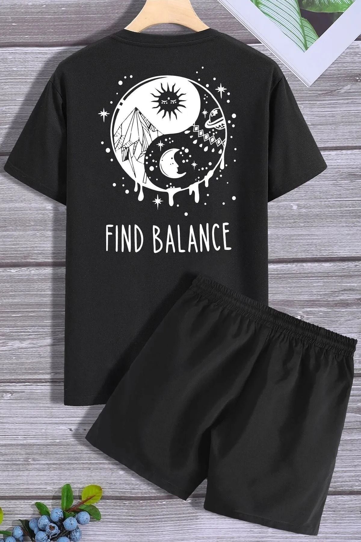 SIRT BASKLI EŞOFMAN TAKIMI - ŞORT T-SHIRT TAKIM