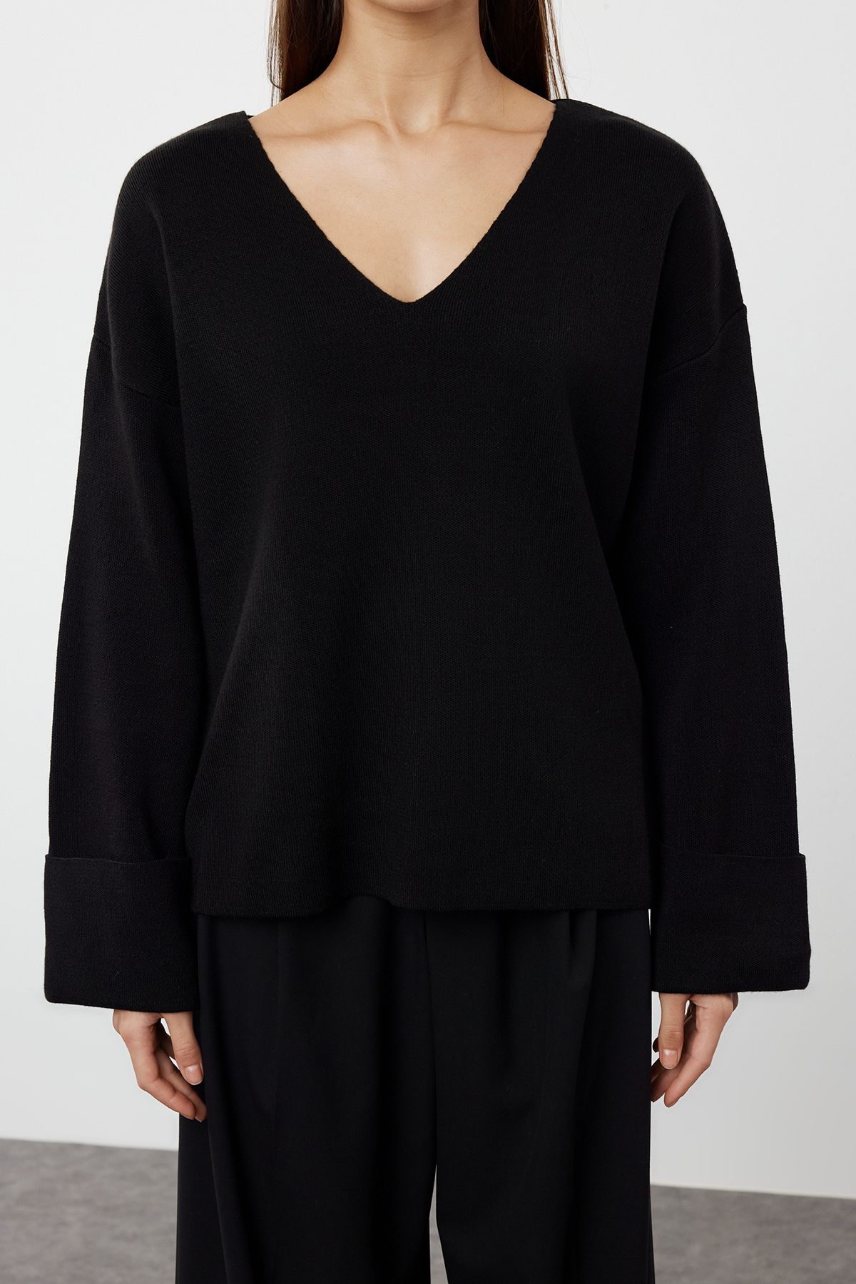 Trendyol Collection-Wide Fit - Pulover negru din tricotaje, mâneci pliate TWOAW25KZ00090 3