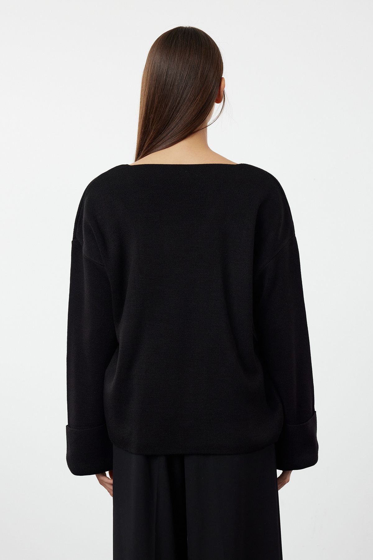Trendyol Collection-Wide Fit - Pulover negru din tricotaje, mâneci pliate TWOAW25KZ00090 5