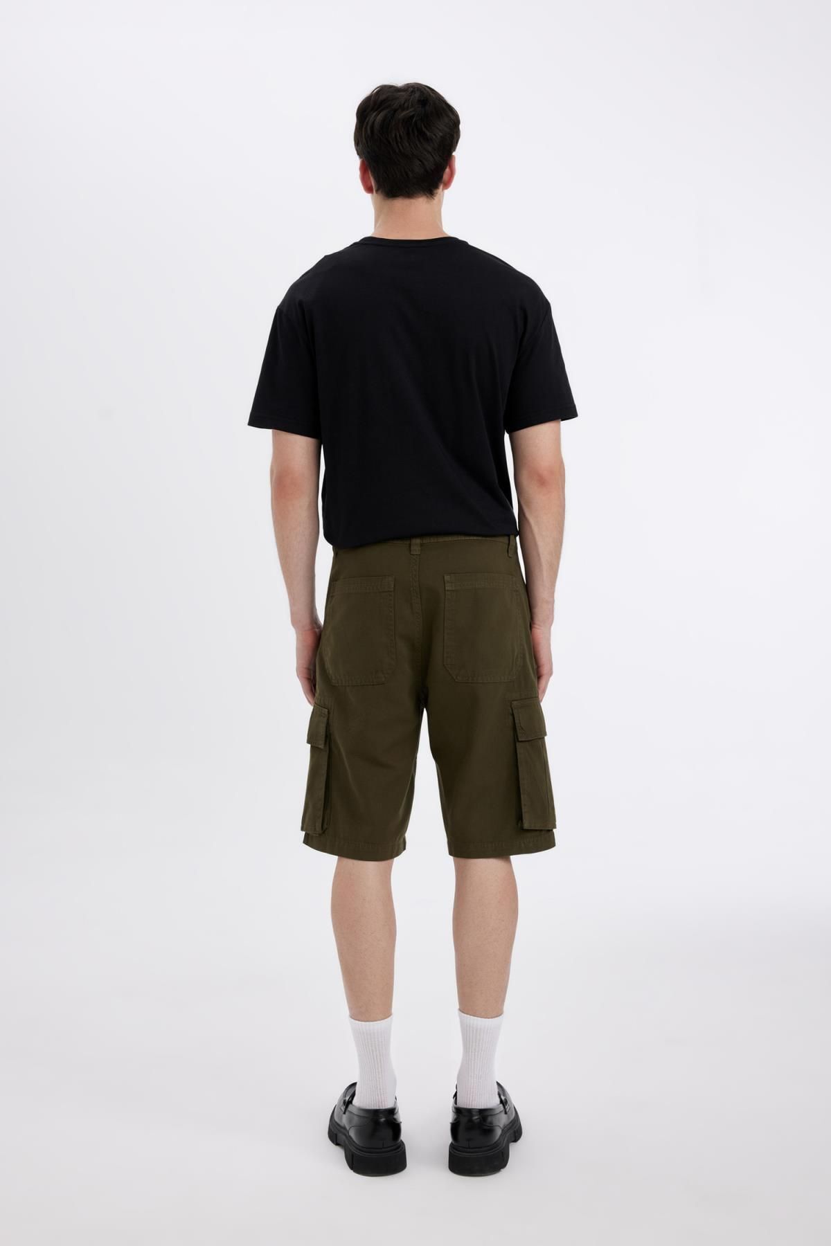 DeFacto-Relax Fit Gabardine Cargo-Bermudashorts mit geradem Bein C5382ax24sm 6