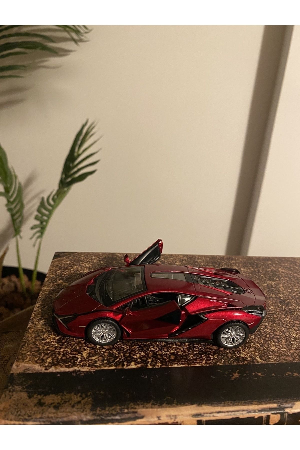 Kinsmart Lamborghını sıan kapıları açılan çekbırak metal araba