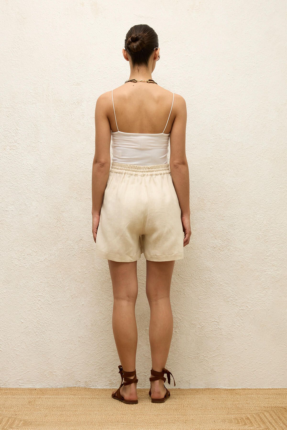 Manuka-Beige Linen Comfortable Shorts 8