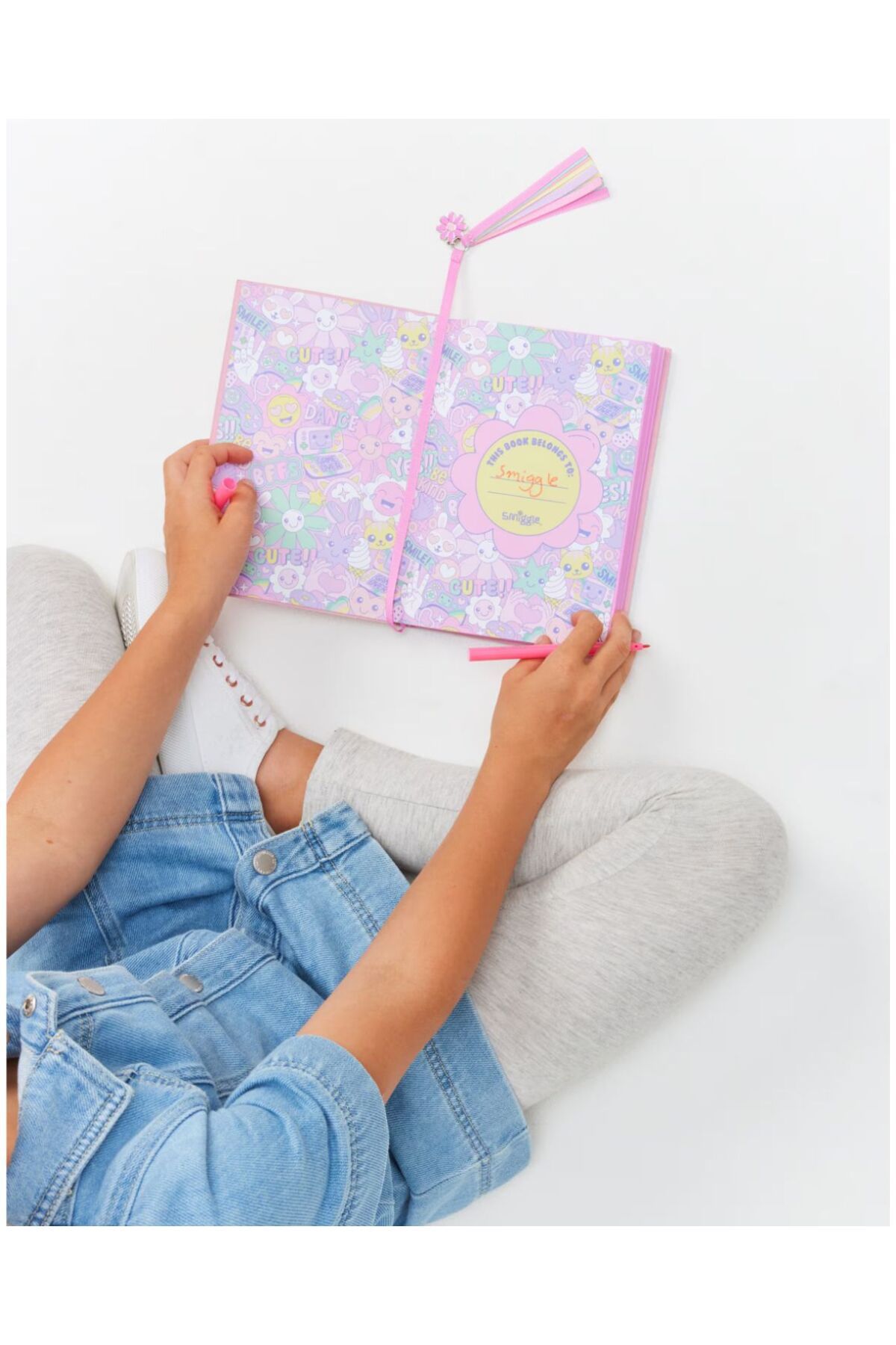 SMIGGLE-Flower Patterned Embossed Notebook 2