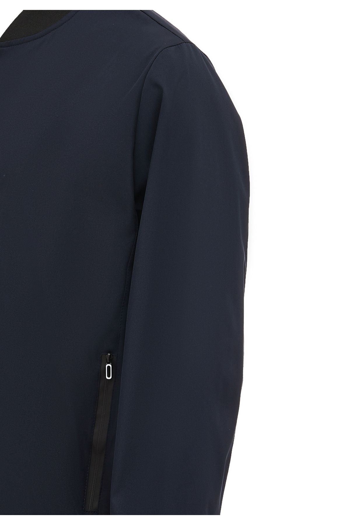 EXIDE-JACKE 3