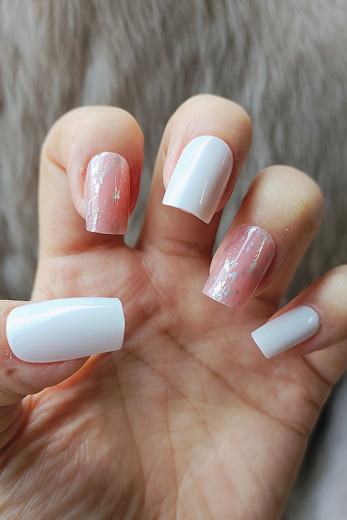 ست ناخن های دروغین سفید طرح دار 24 تکه. W1099 با جعبه ذخیره سازی، چسب و لوازم جانبی Easy Beauty