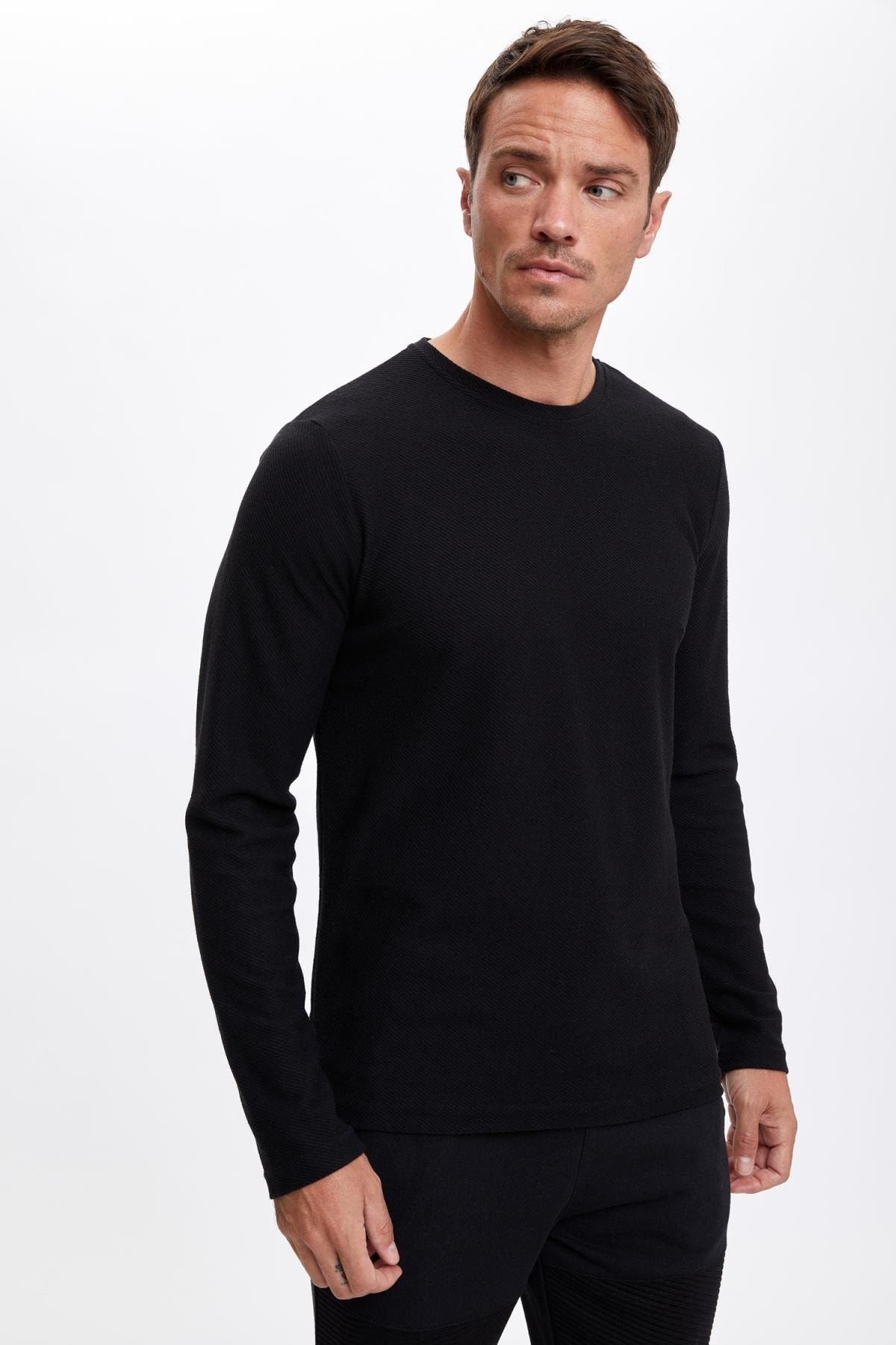 Defacto Erkek Black Red Bisiklet Yaka Desenli Slim Fit Uzun Kollu Tisort S8197az20wn Trendyol