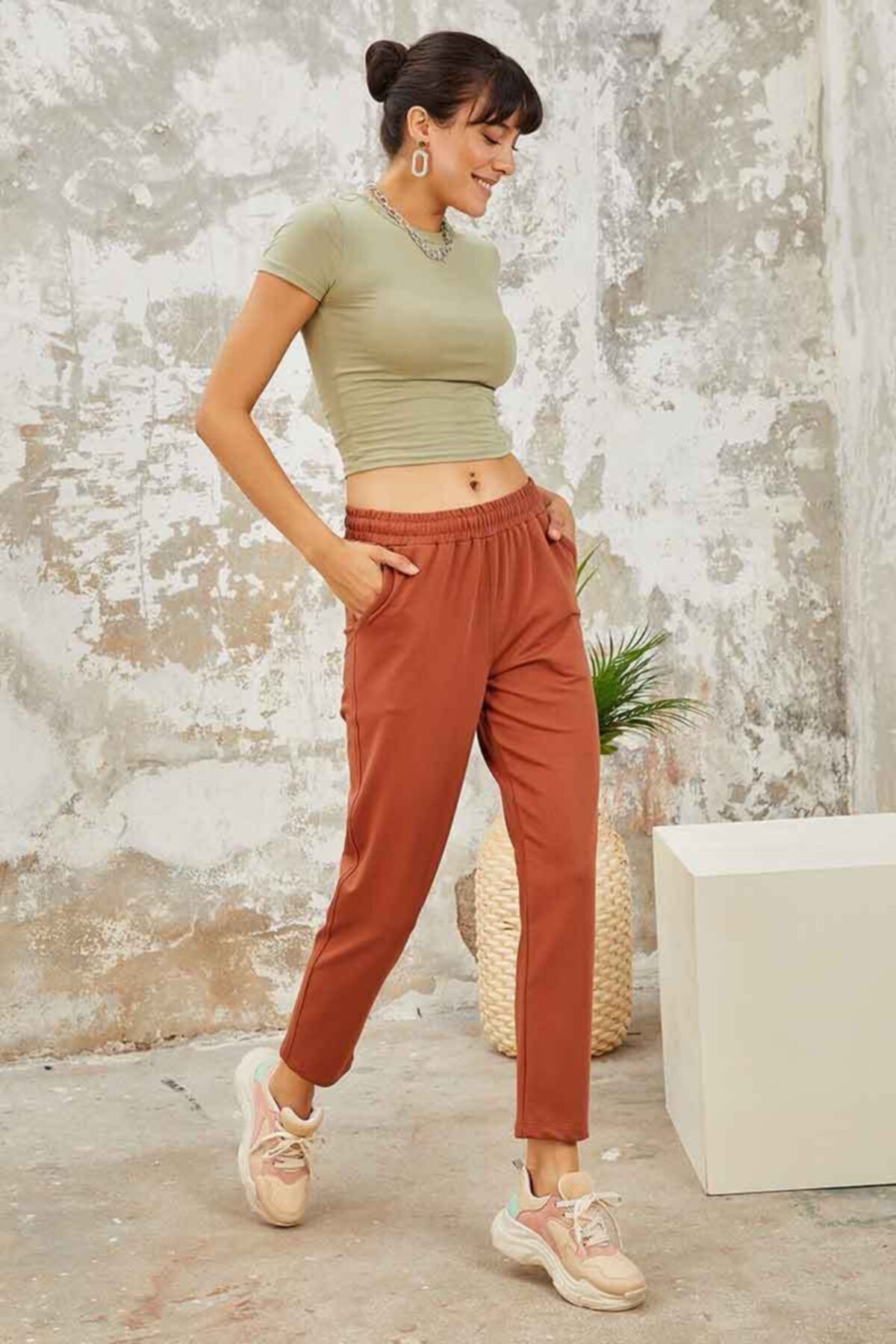 Tight hotsell sweatpants outfit