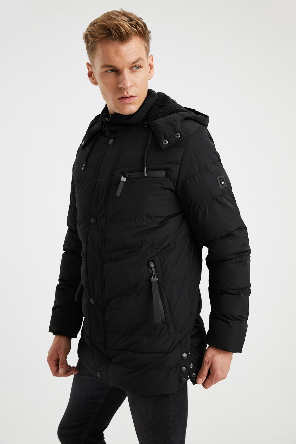 DYNAMO Mantel Schwarz Puffer Fast ausverkauft