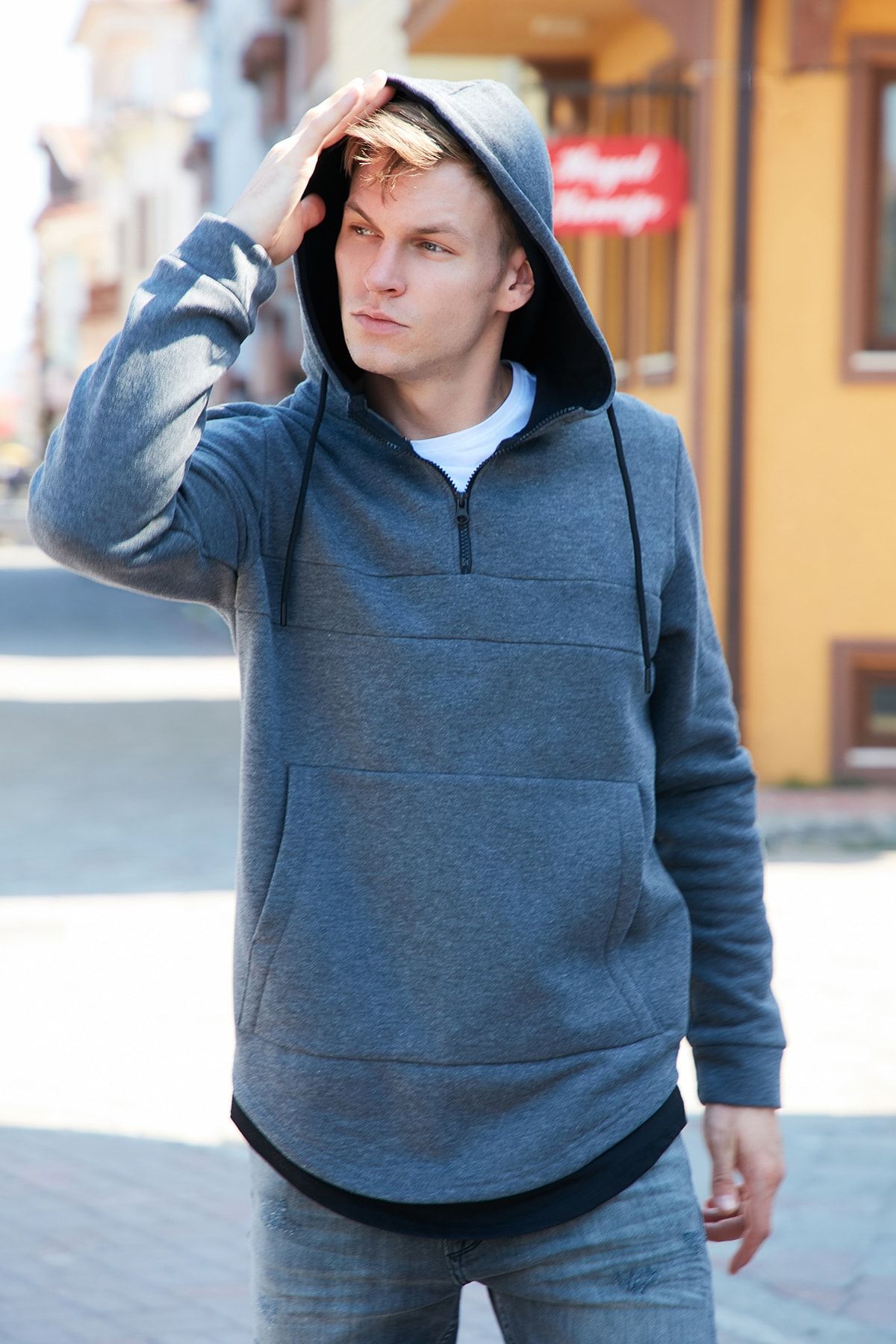 Buratti Erkek Kanguru Cepli Fermuarli Kapuson Yaka Sardonlu Kislik Slim Fit Sweat Trendyol