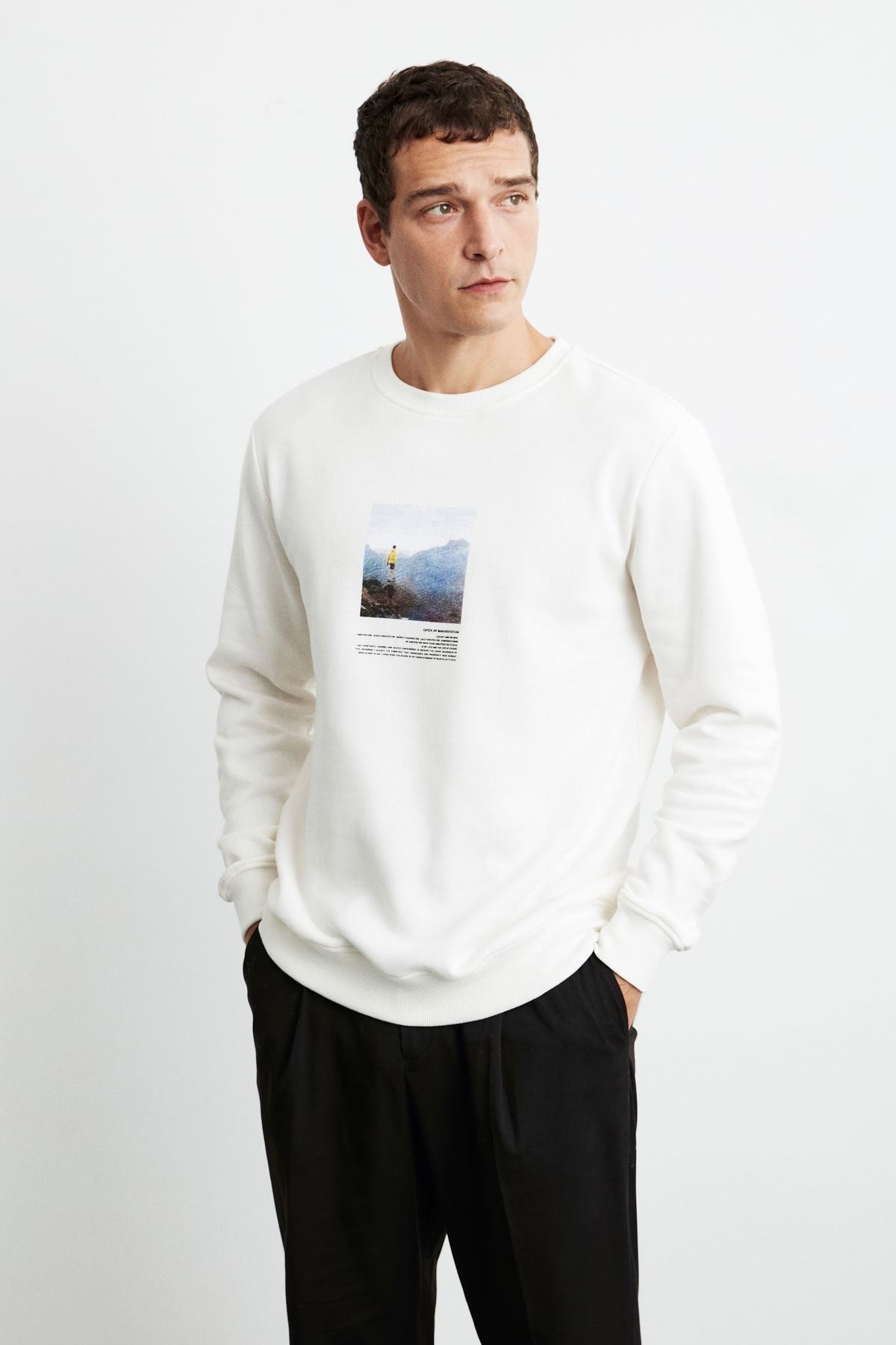 Grimelange Winston Erkek Ekru Onu Baskili Bisiklet Yaka Sweatshirt Trendyol