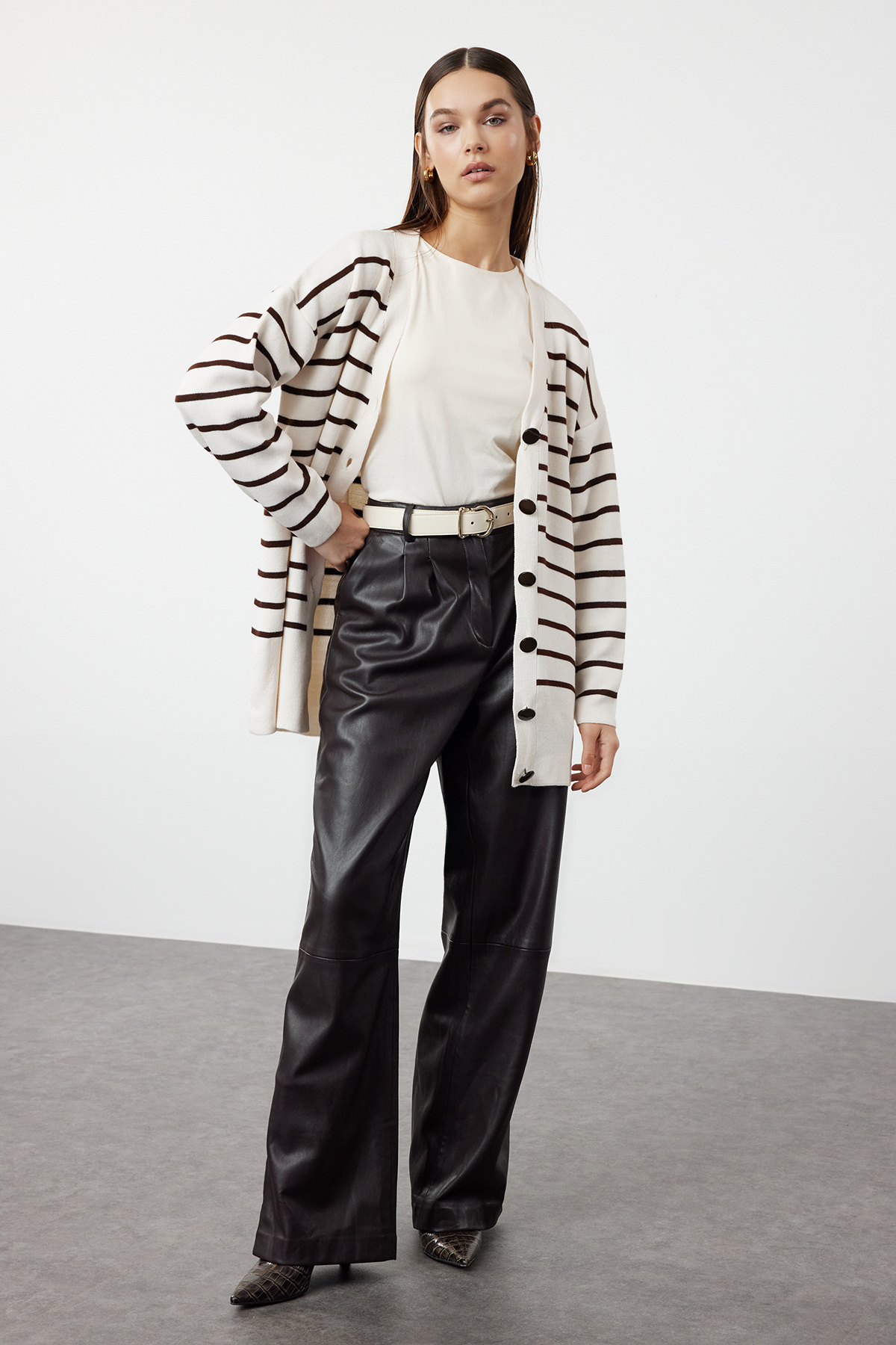 complete the look image