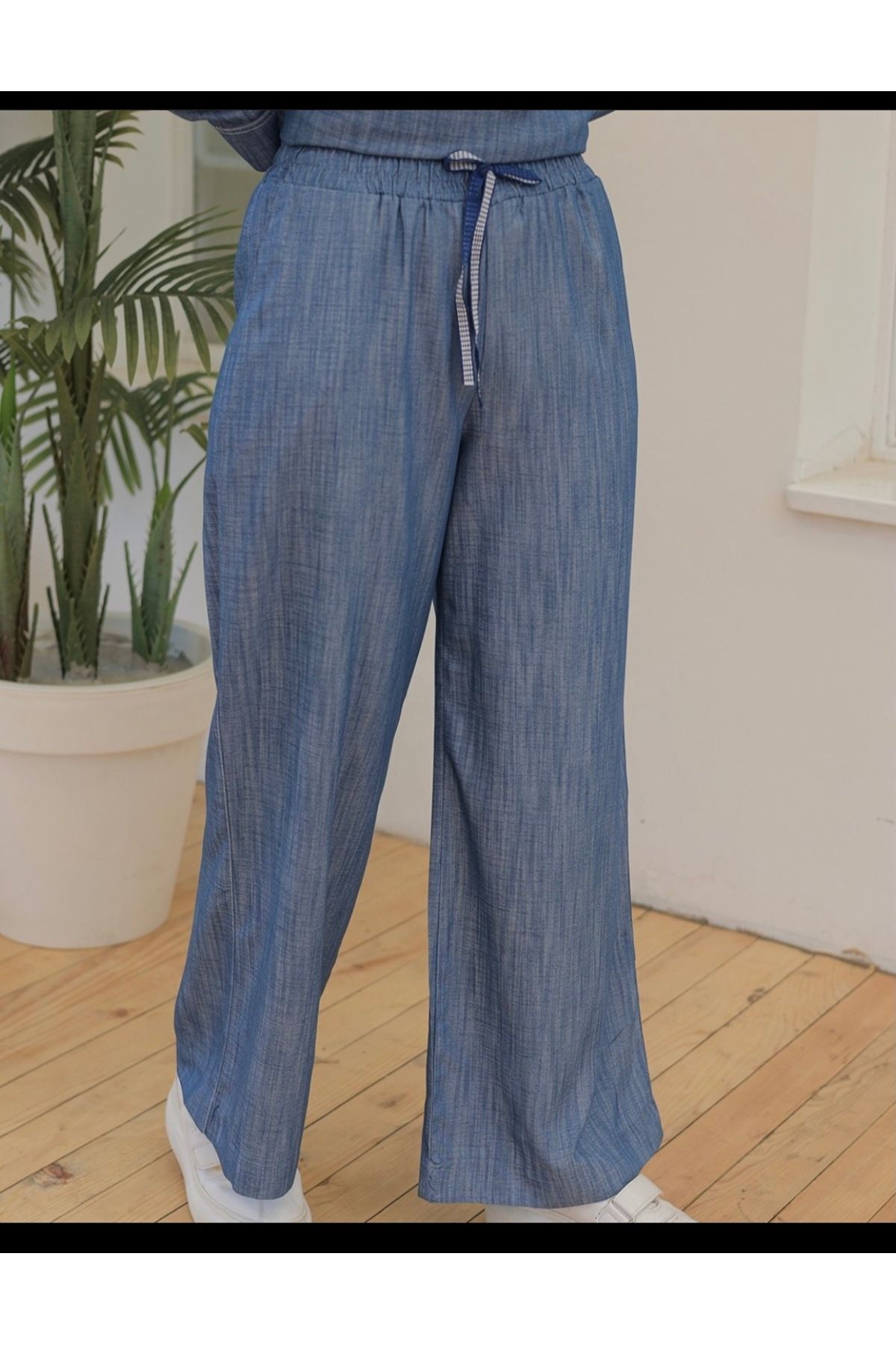 شلوارهای مد روز - فصل جدید 24yt211 Armine